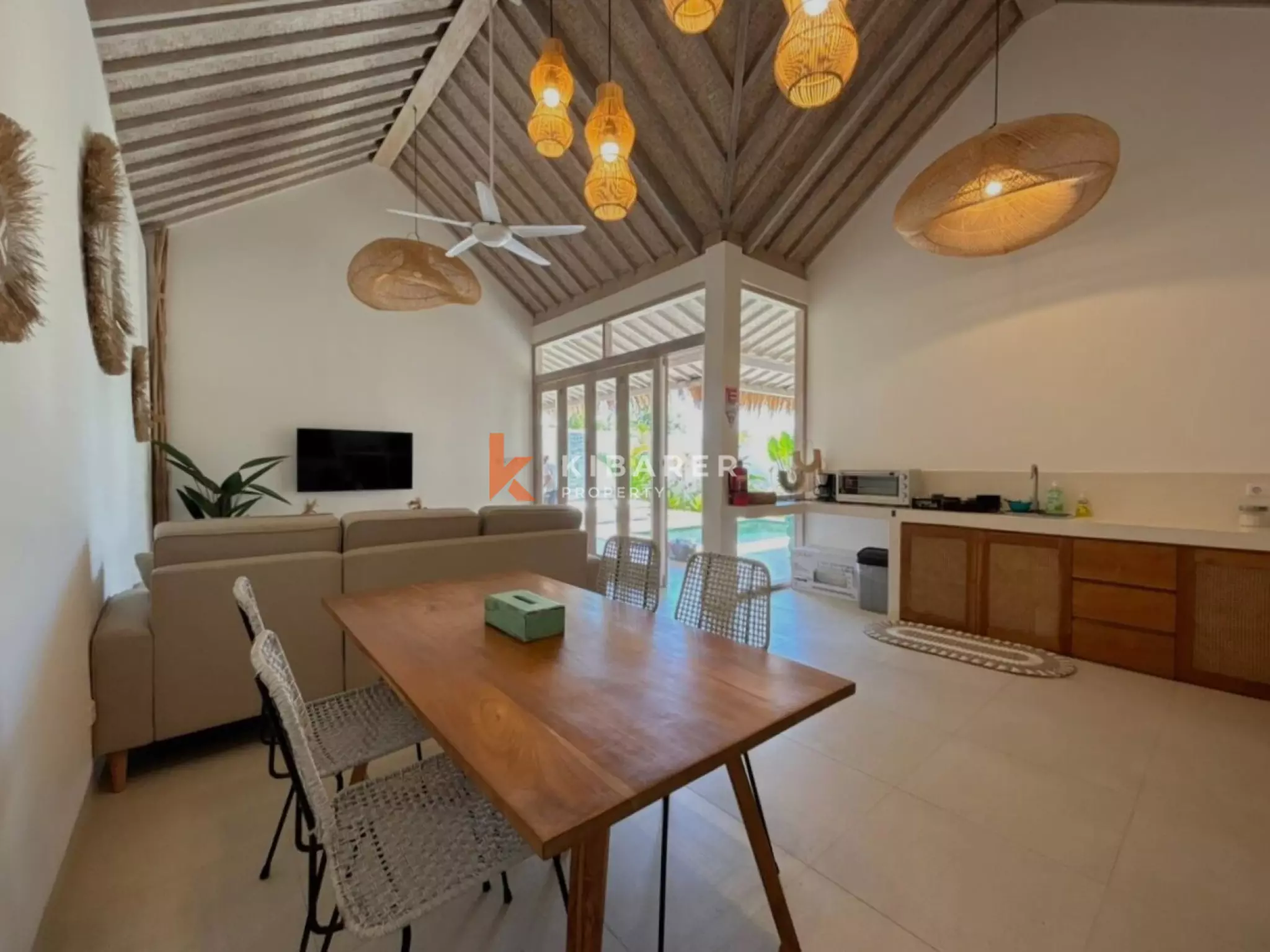 Vila Dua Kamar Tidur Chic Island Escape di Kerobokan