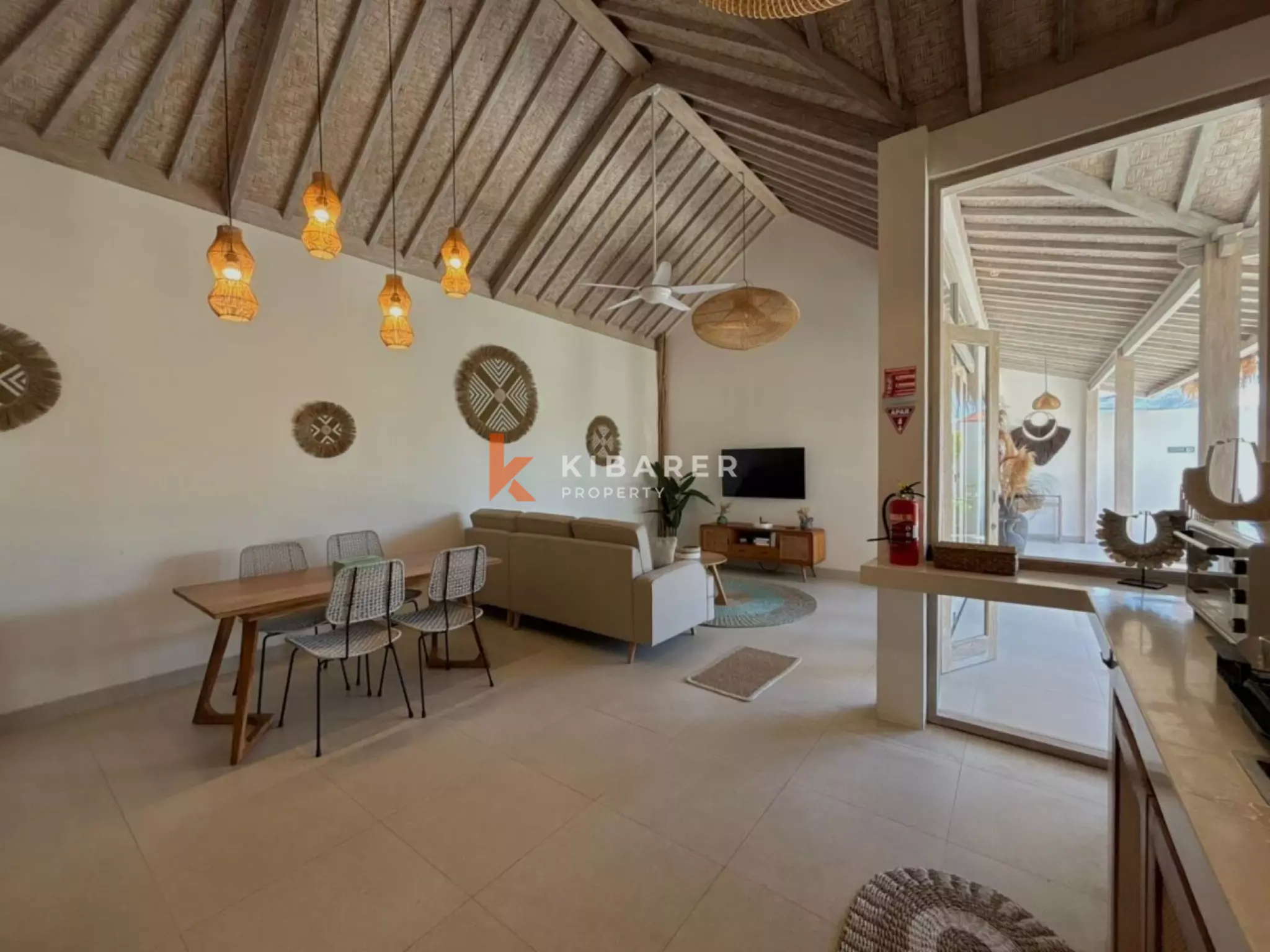 Vila Dua Kamar Tidur Chic Island Escape di Kerobokan