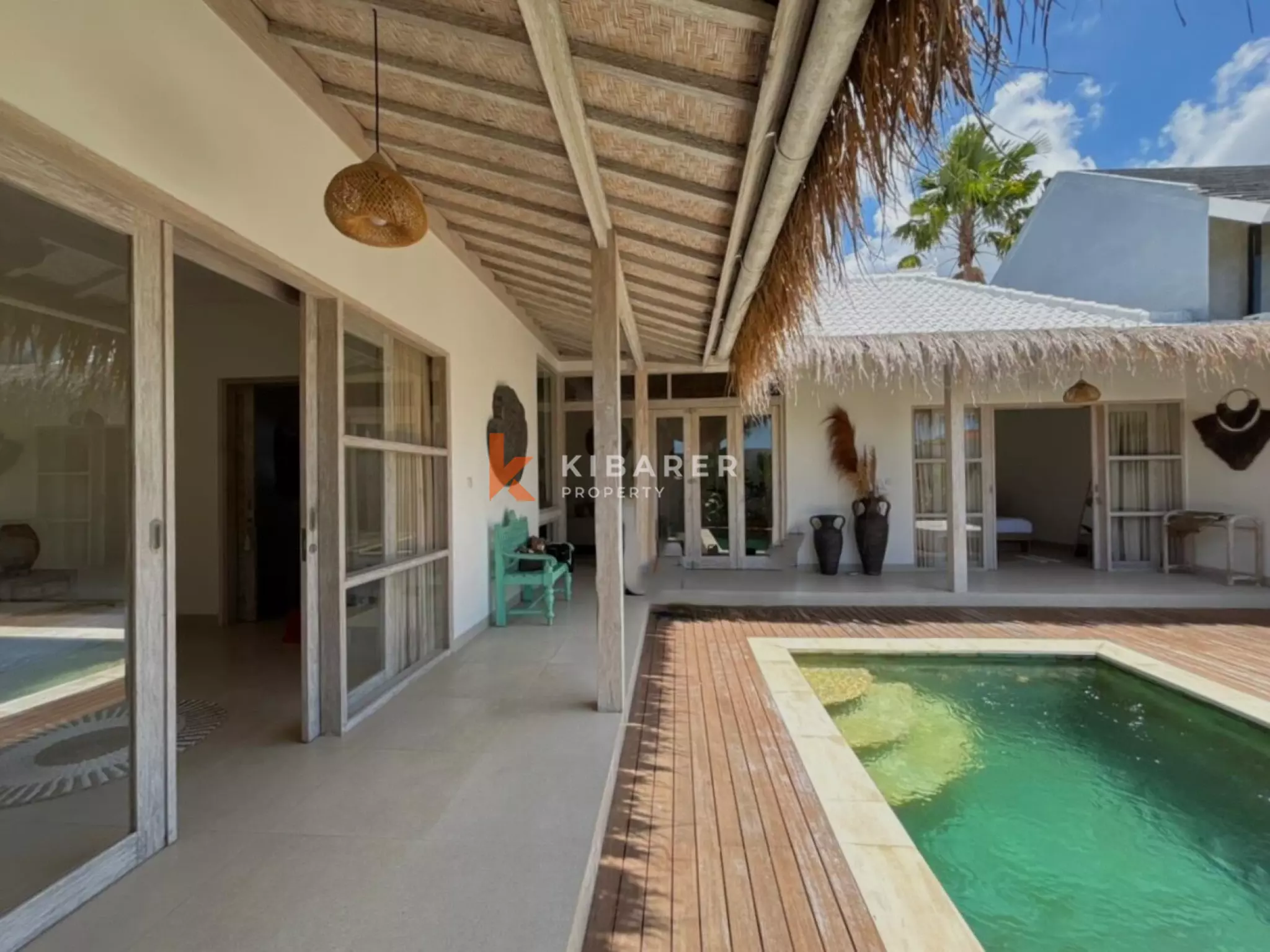 Vila Dua Kamar Tidur Chic Island Escape di Kerobokan