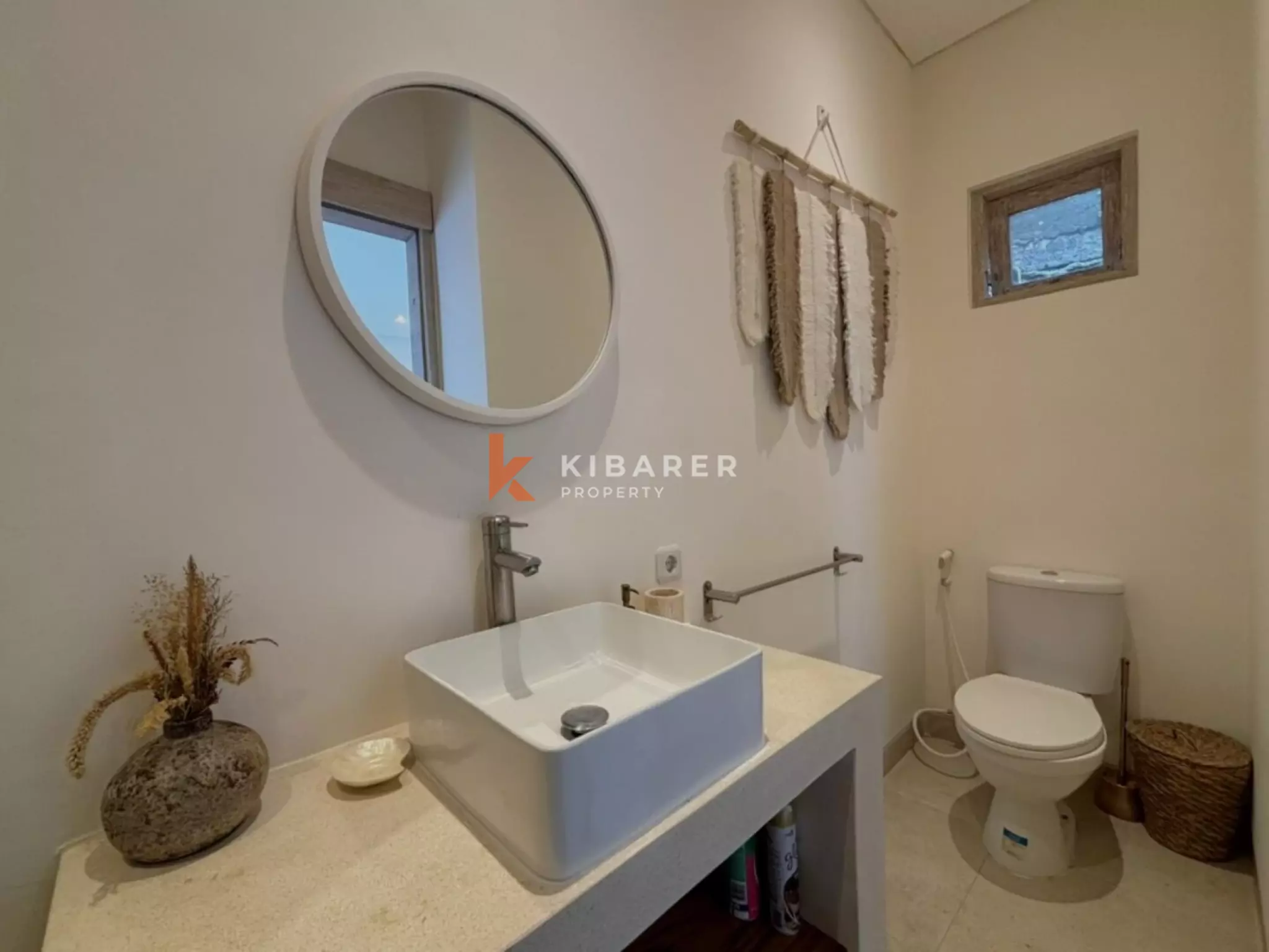 Vila Dua Kamar Tidur Chic Island Escape di Kerobokan