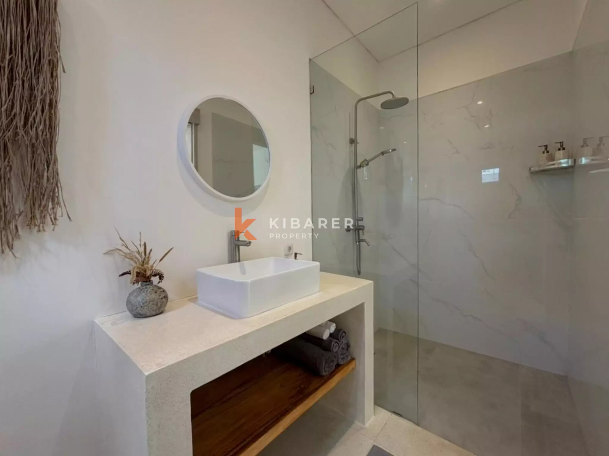 Vila Dua Kamar Tidur Chic Island Escape di Kerobokan