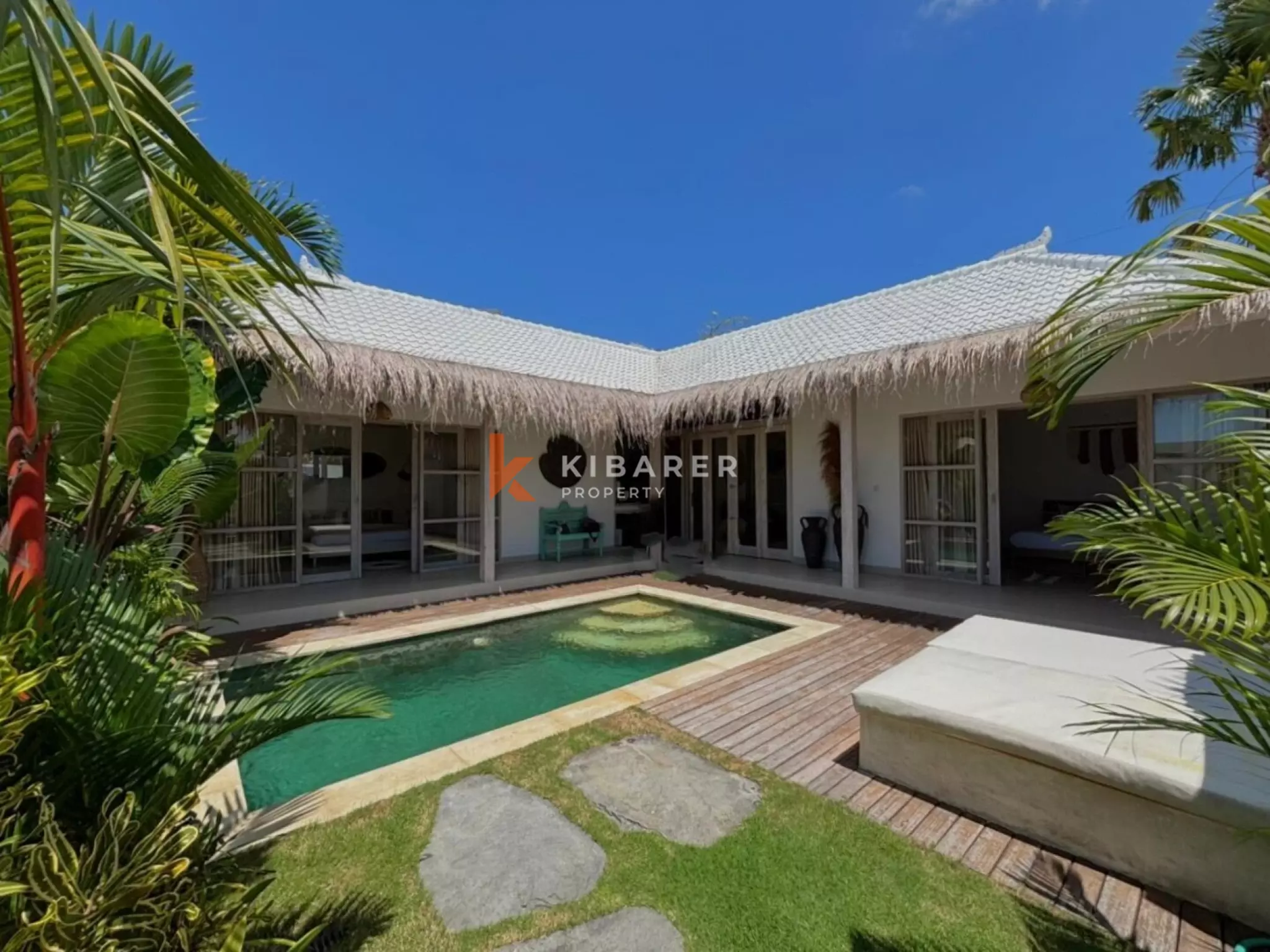 Vila Dua Kamar Tidur Chic Island Escape di Kerobokan