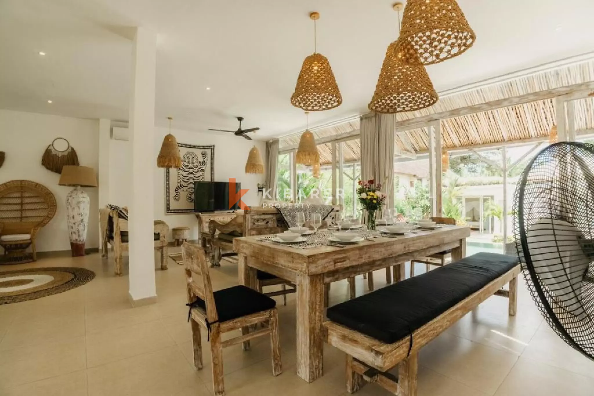Spacious Four-Bedroom Villa with Large Pool in Tranquil Uma