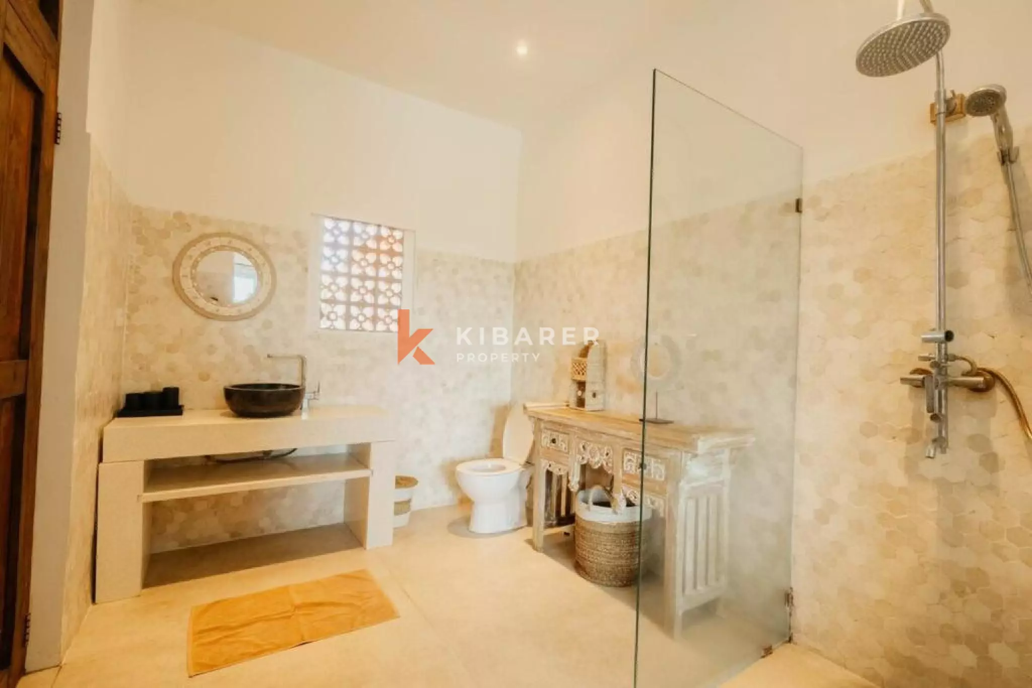 Spacious Four-Bedroom Villa with Large Pool in Tranquil Uma