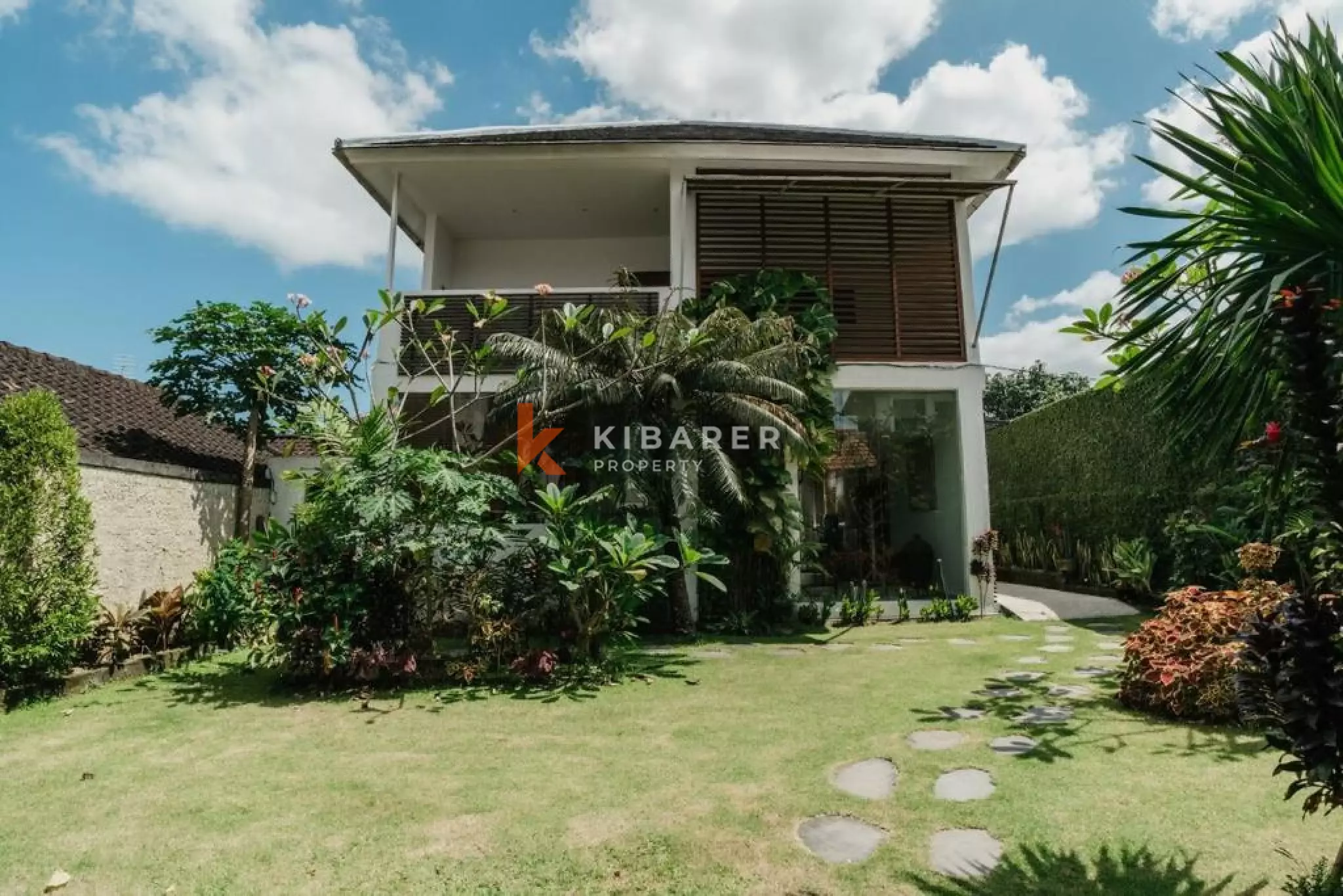 Spacious Four-Bedroom Villa with Large Pool in Tranquil Uma