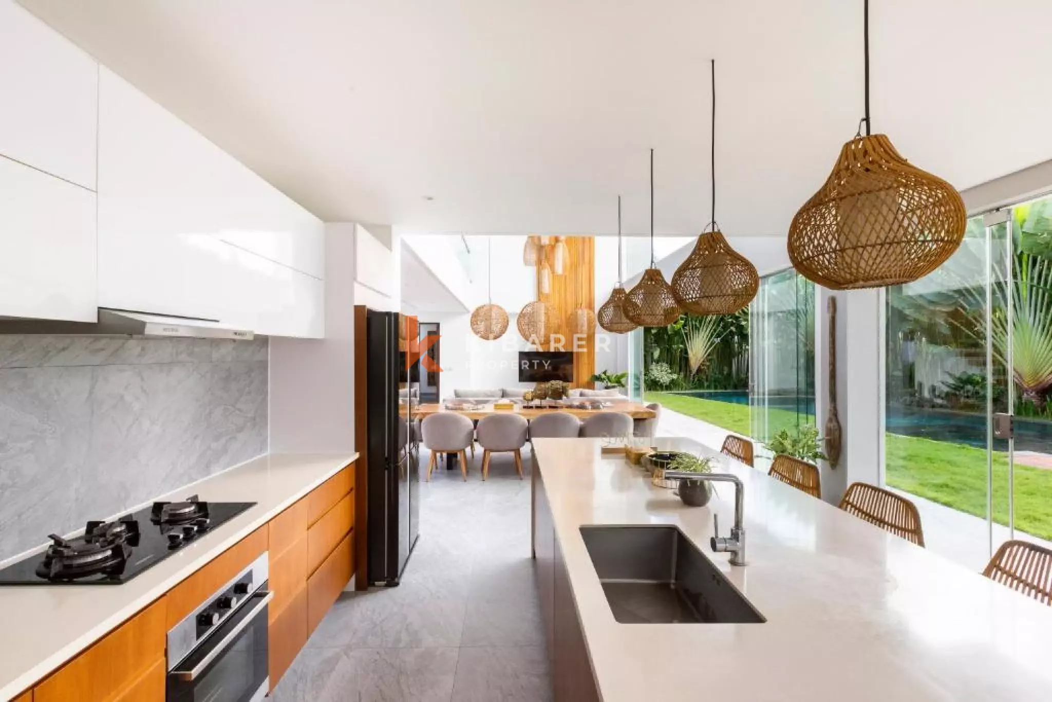 Modern Beachside Five Bedroom Villa with Rooftop Lounge and Sauna Walking away to Berawa Beach