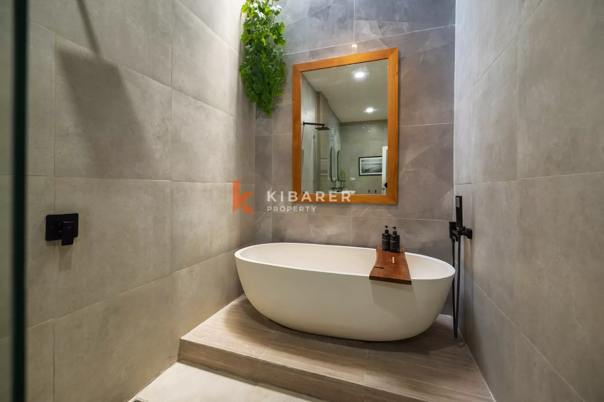Charming Artistic Two Bedroom Villa Steps from Berawa Beach
