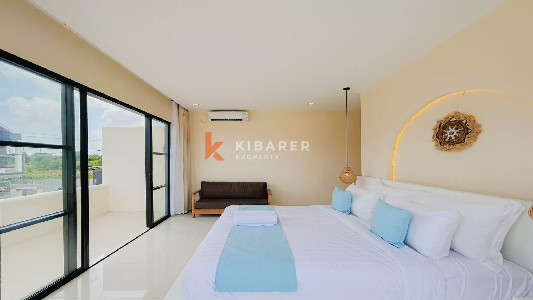 Elegant Tropical Contemporary Three-Bedroom Villa with Private Pool in Sanur