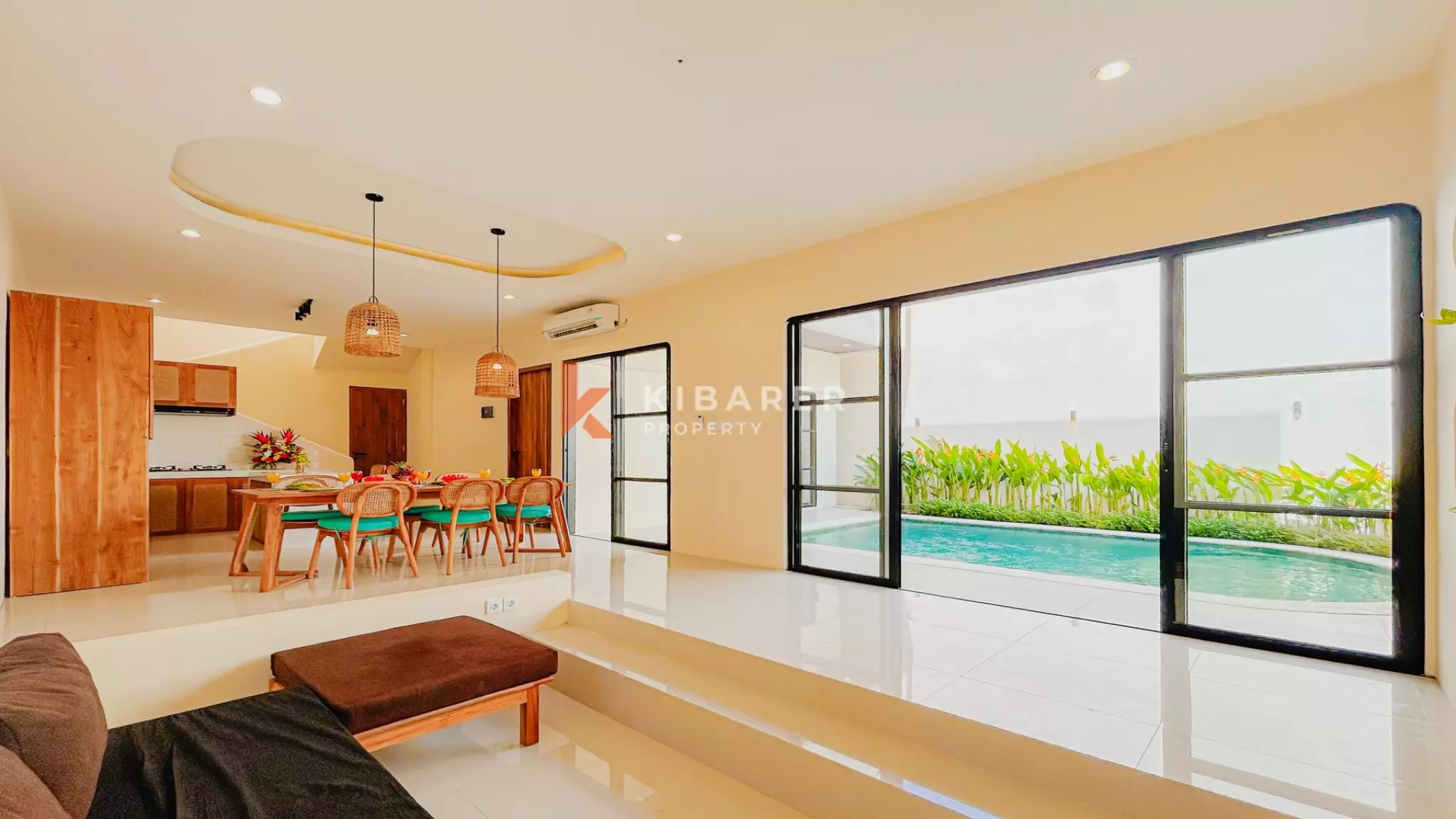 Elegant Tropical Contemporary Three-Bedroom Villa with Private Pool in Sanur