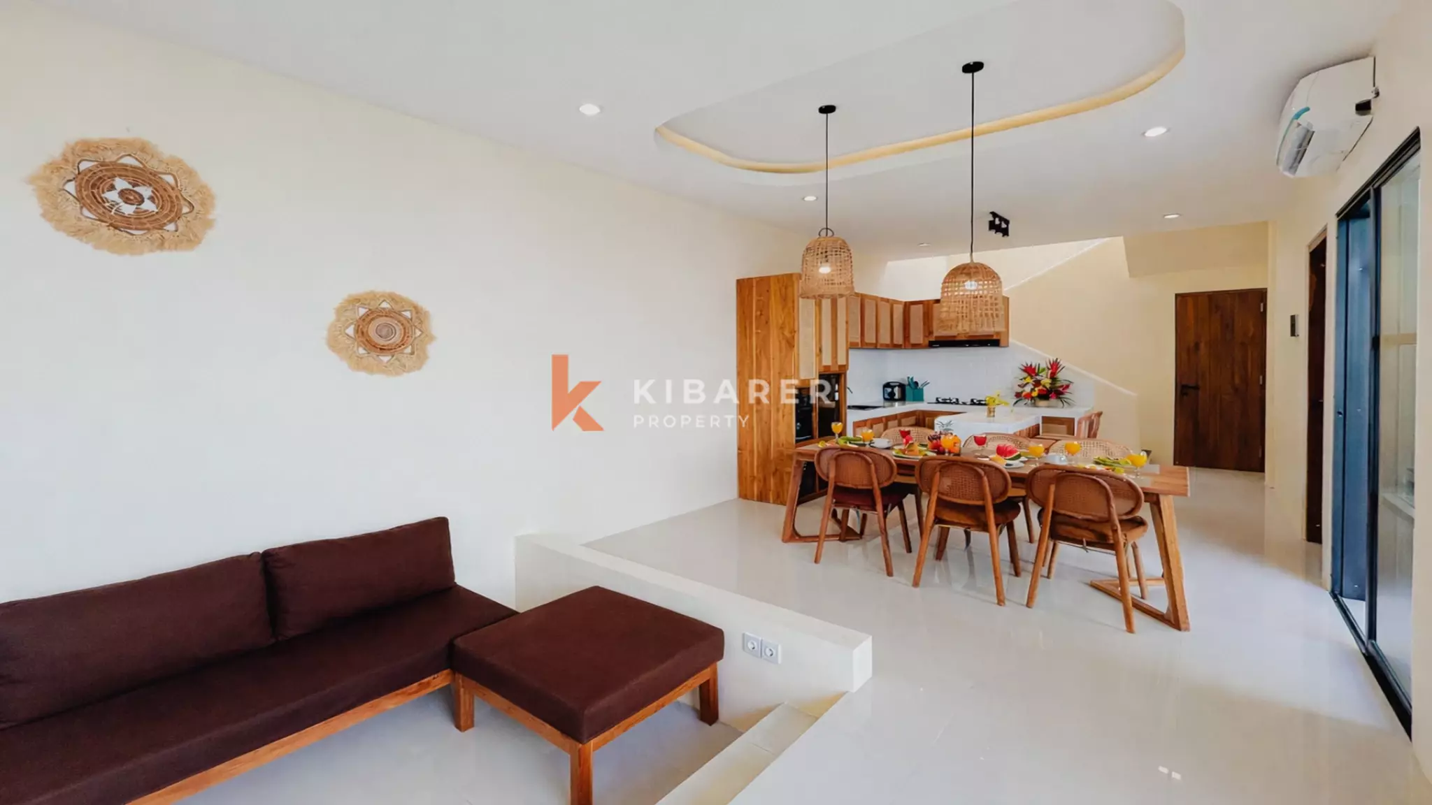 Elegant Tropical Contemporary Three-Bedroom Villa with Private Pool in Sanur