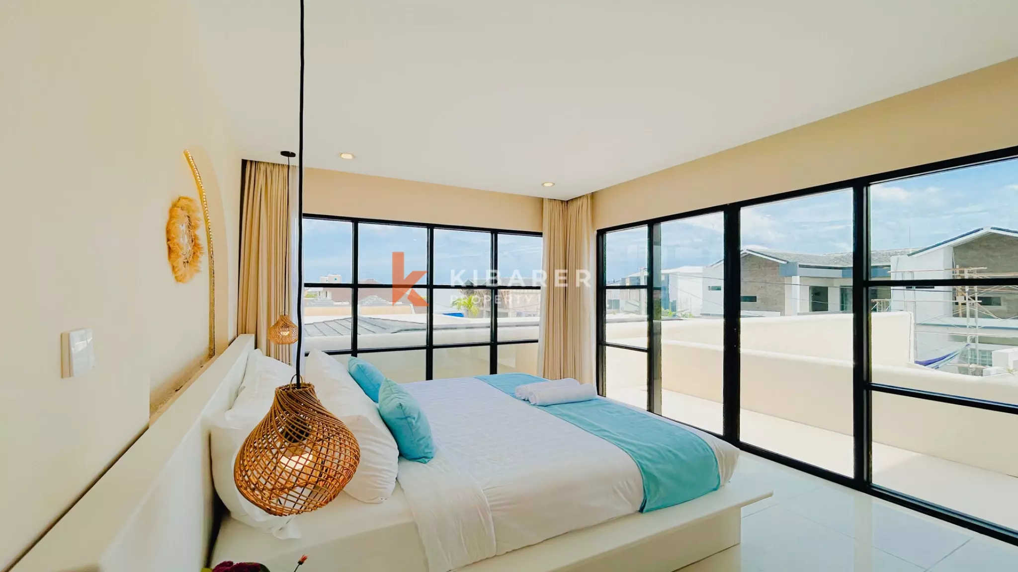 Elegant Tropical Contemporary Three-Bedroom Villa with Private Pool in Sanur