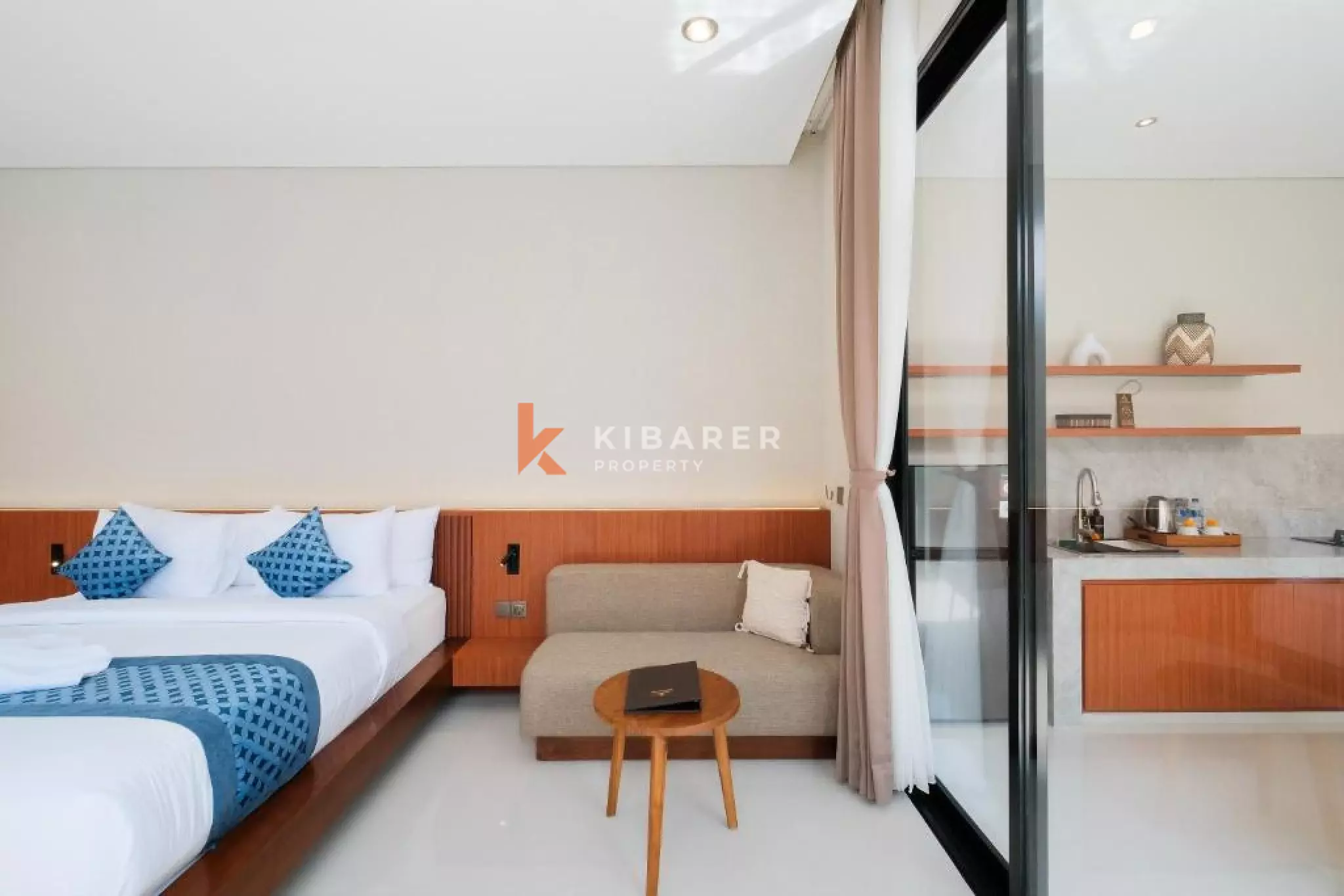 Cozy Beachside One Villa with Private Pool in Seseh