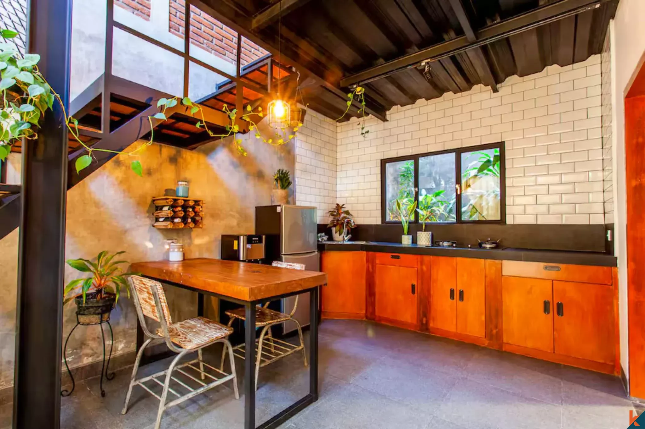 One Bedroom Loft Style Leasehold Property in Central Umalas - Bumbak