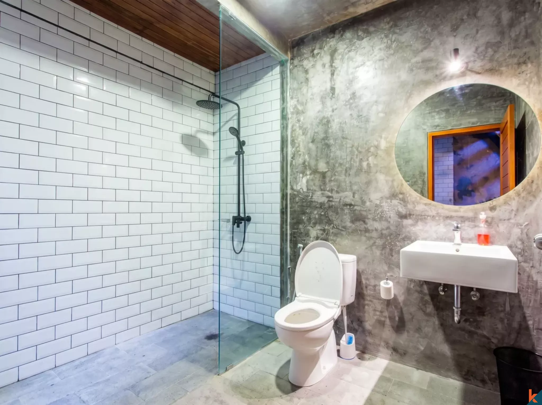 One Bedroom Loft Style Leasehold Property in Central Umalas - Bumbak