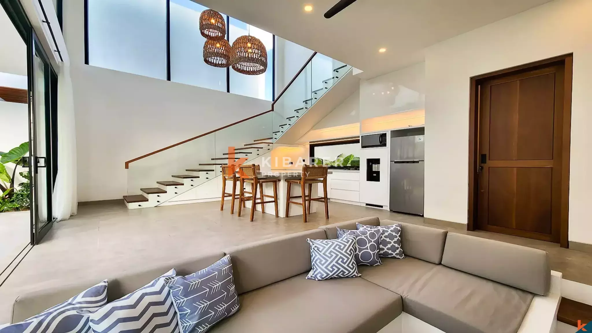 Contemporary Tropical Two-Bedroom Villa with Private Pool in Prime Batu Bolong