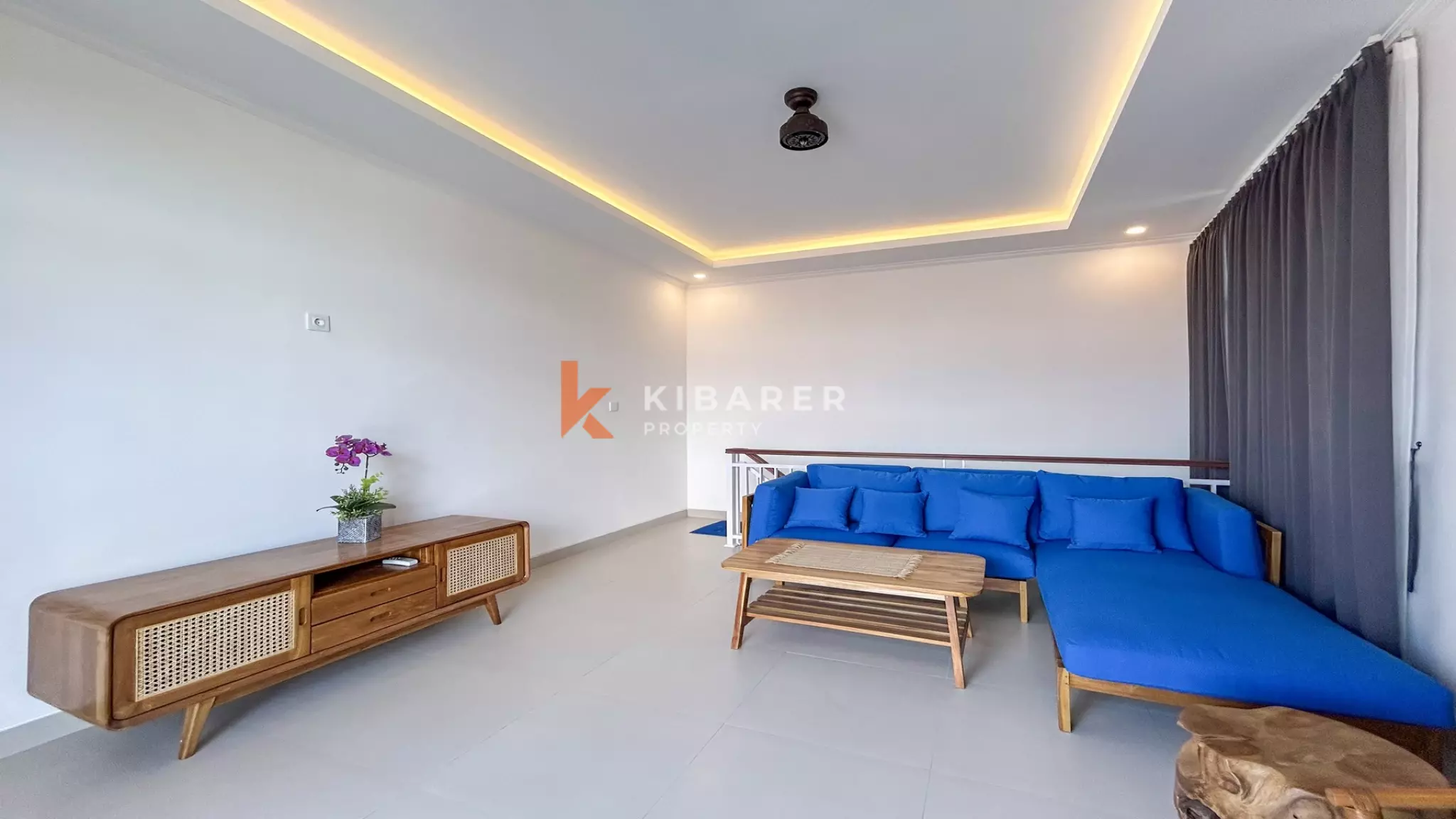 Charming Three-Bedroom Tropical Villa with Pool in Buduk