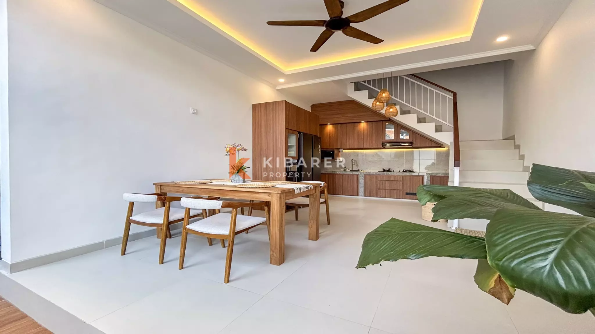 Charming Three-Bedroom Tropical Villa with Pool in Buduk