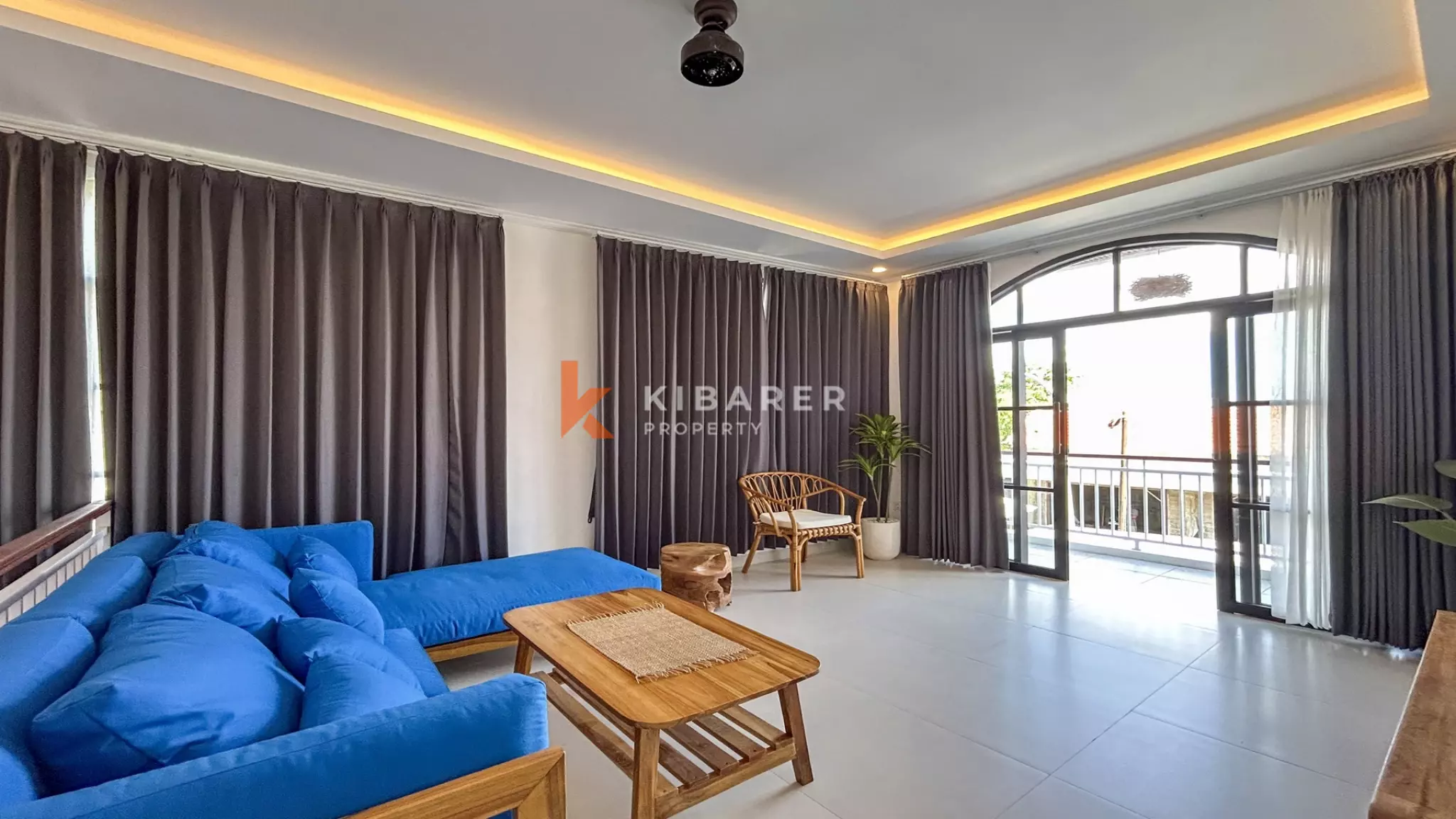 Charming Three-Bedroom Tropical Villa with Pool in Buduk