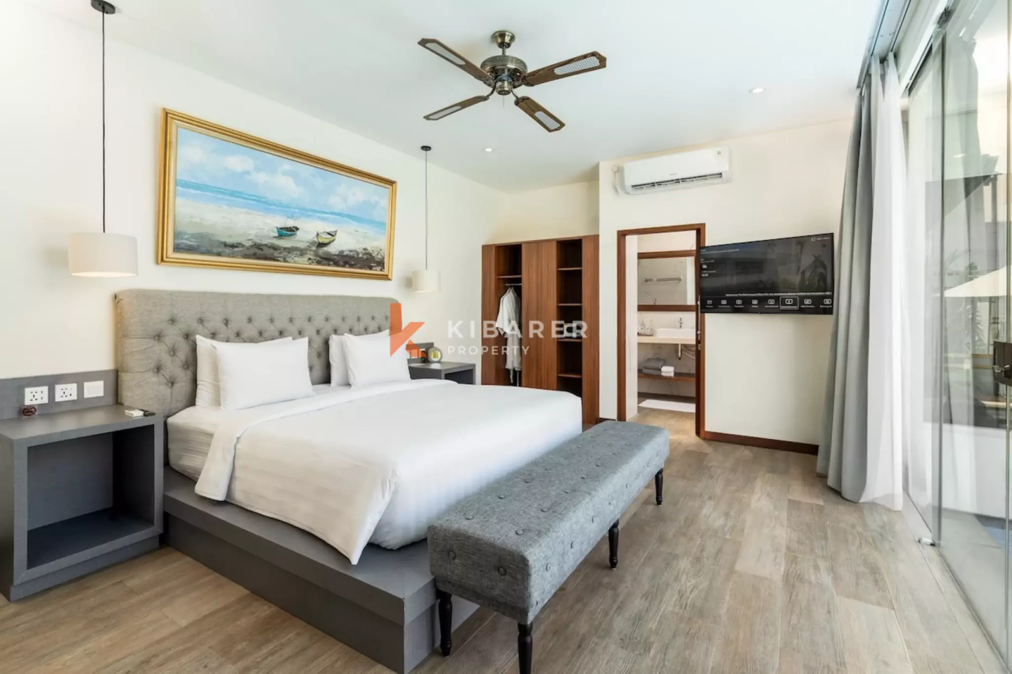 Villa Satu Kamar Tidur Bercahaya Bulan dengan Gazebo di Kerobokan