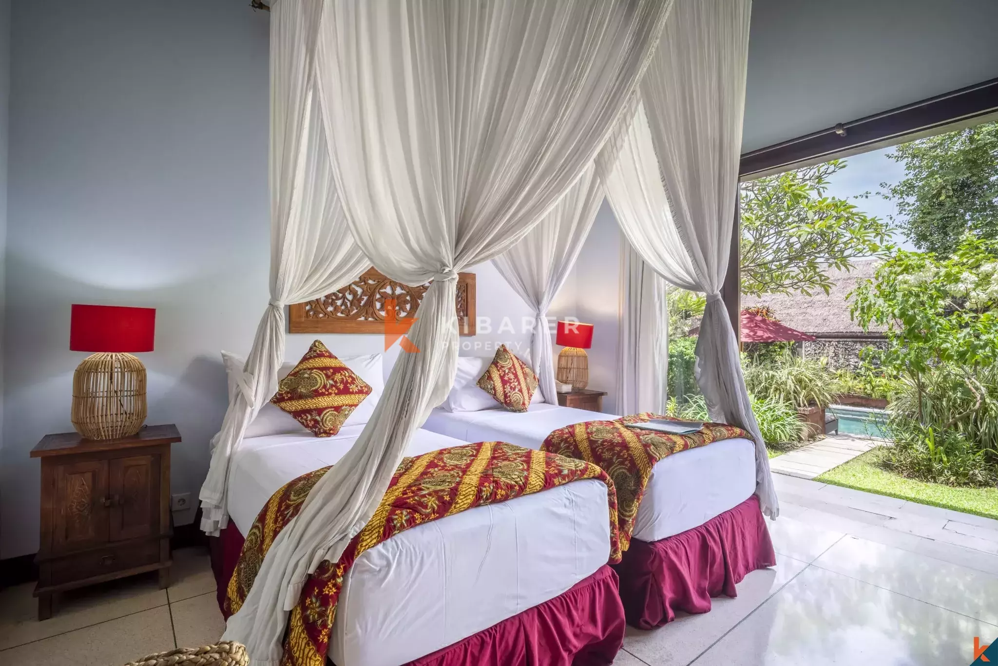 Villa Tropis Tiga Kamar Tidur yang Tenang di Jantung Pererenan