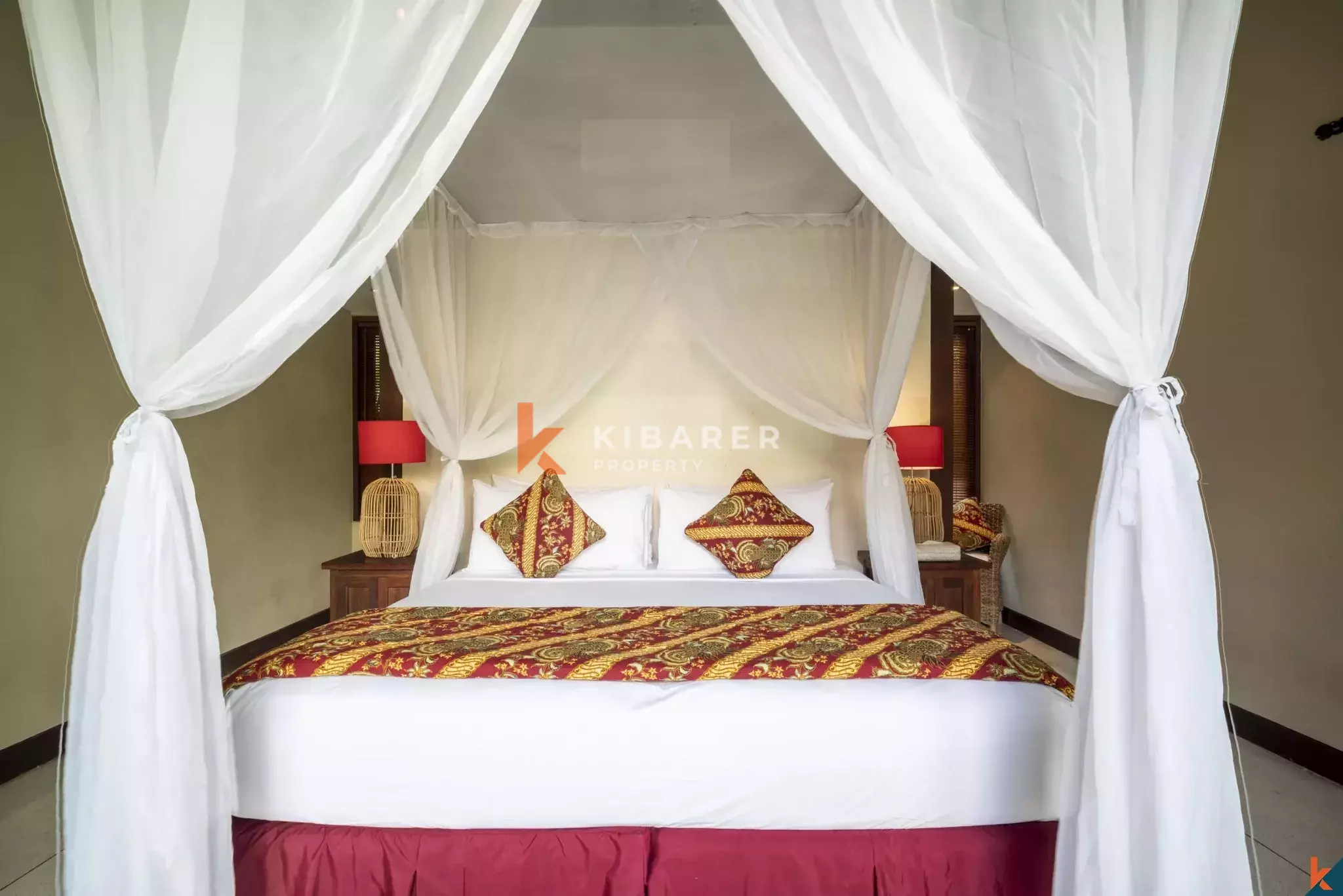 Villa Tropis Tiga Kamar Tidur yang Tenang di Jantung Pererenan