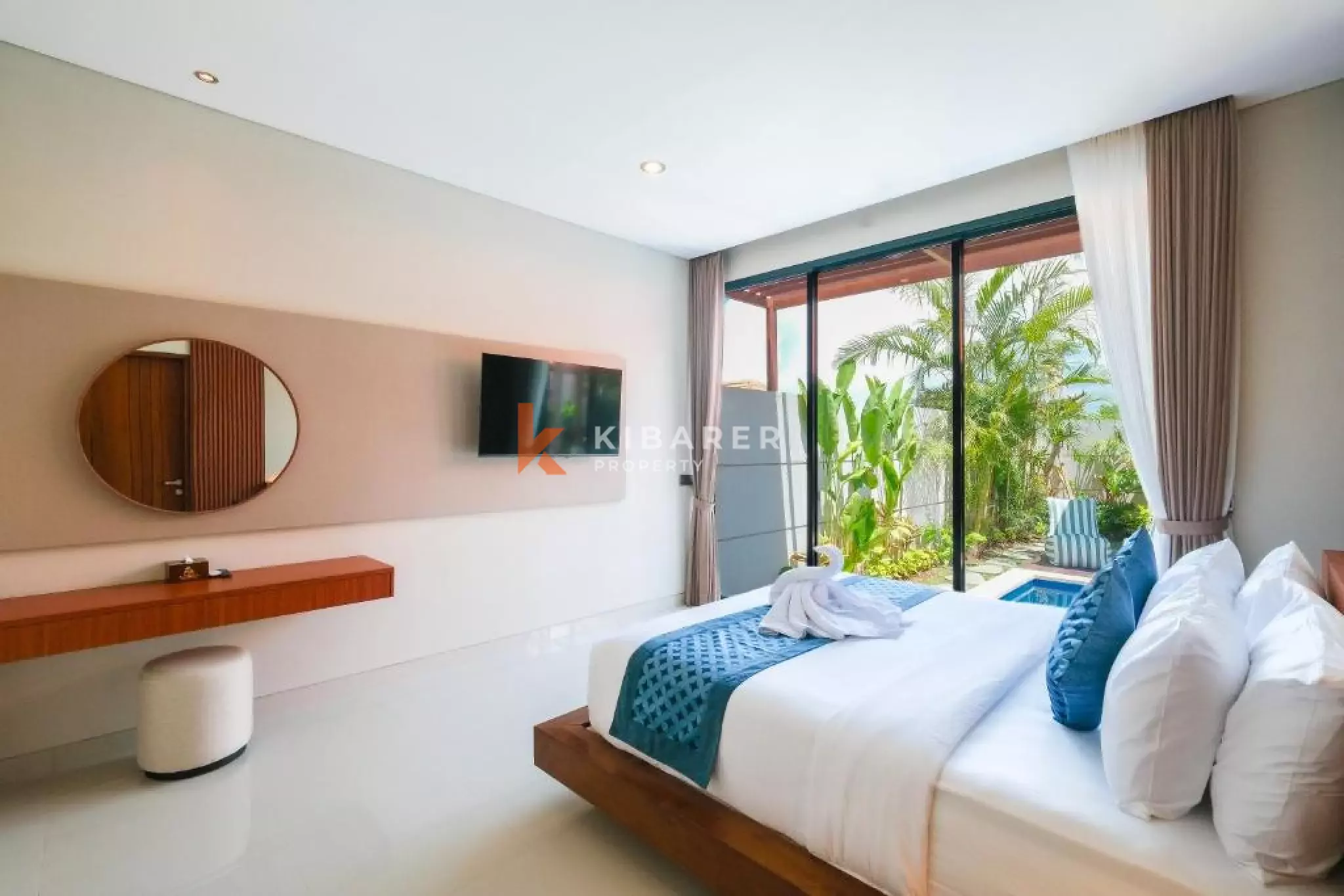 Modern Beachside One Villa with Private Pool in Seseh