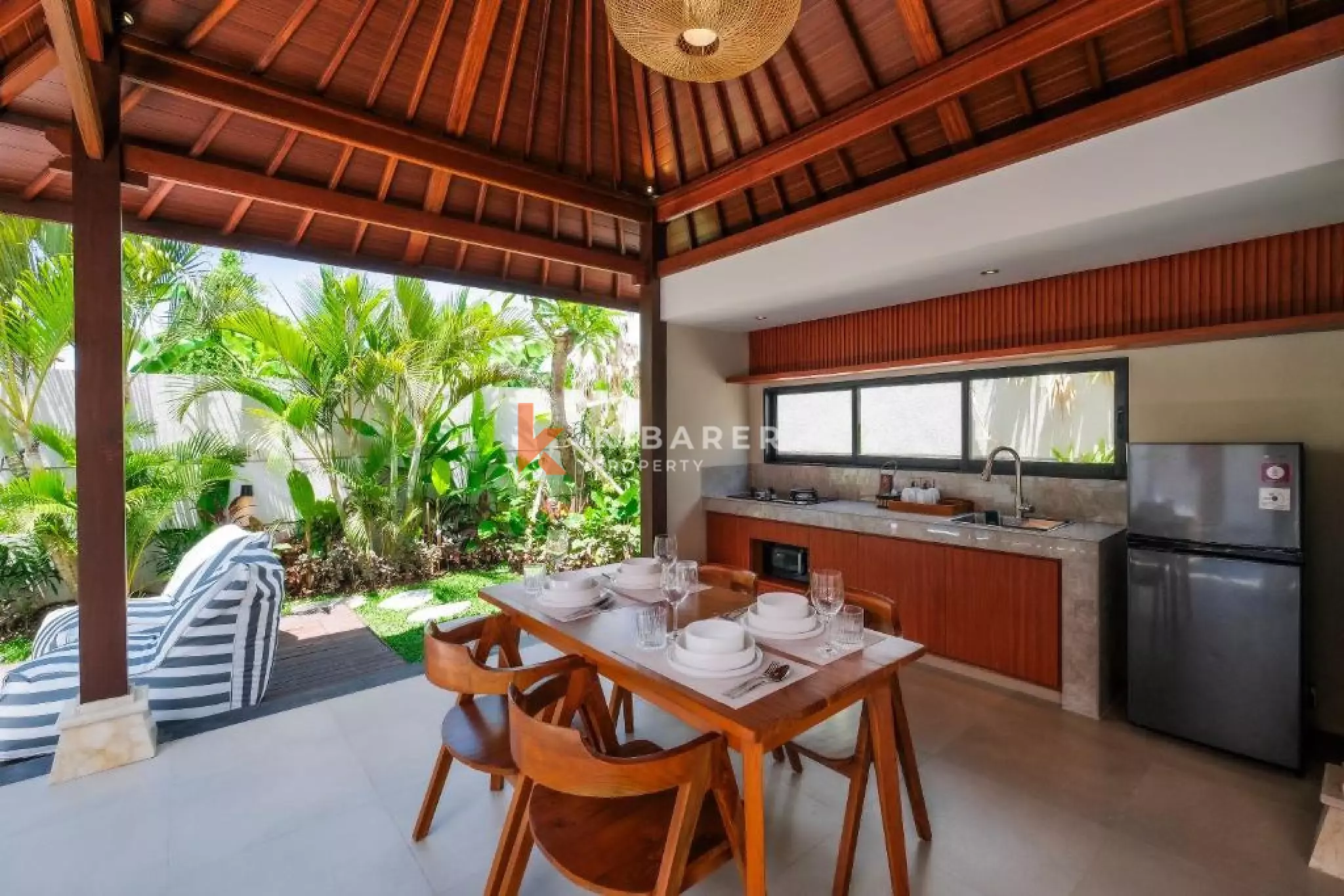 Modern Beachside One Villa with Private Pool in Seseh