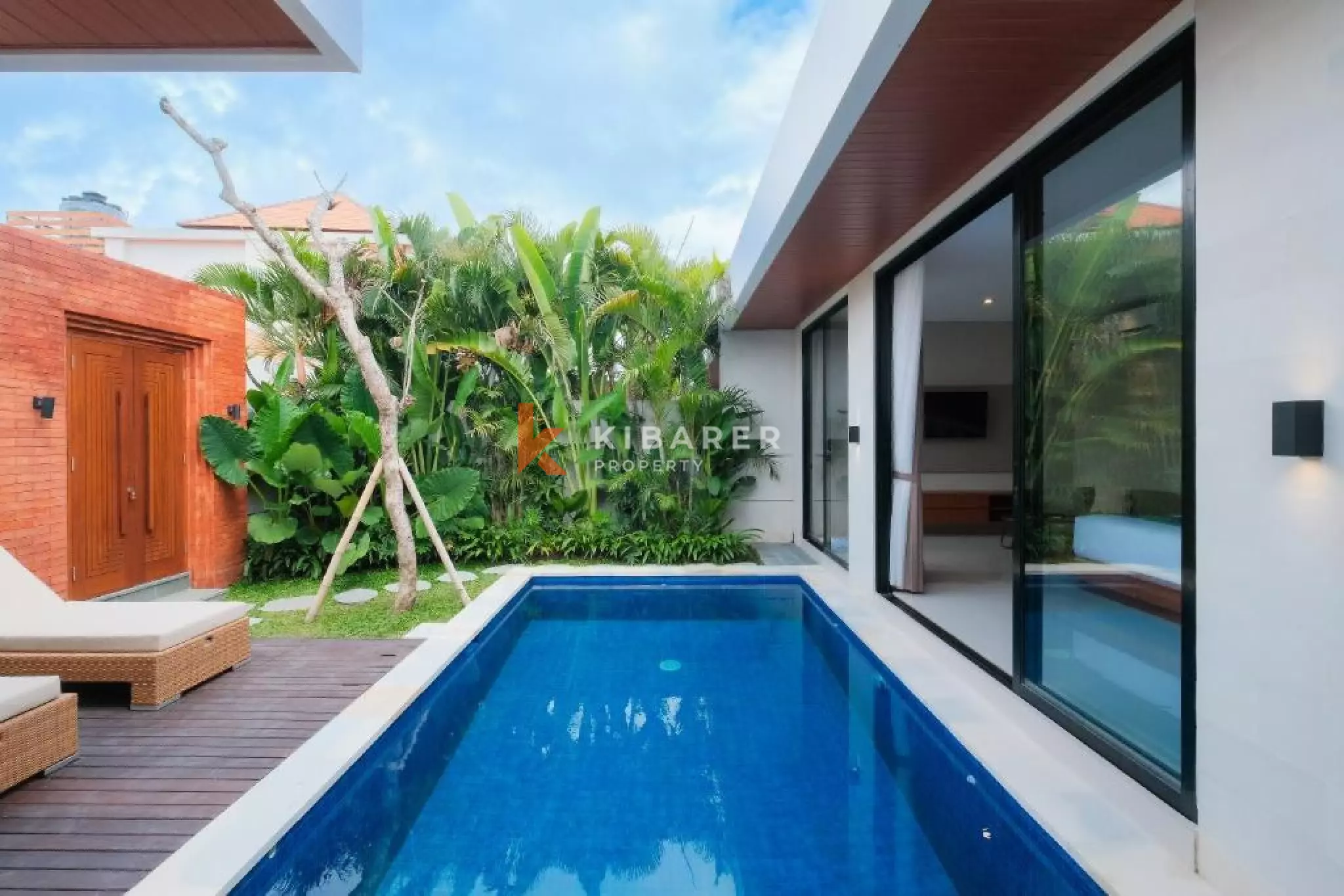 Modern Beachside One Villa with Private Pool in Seseh