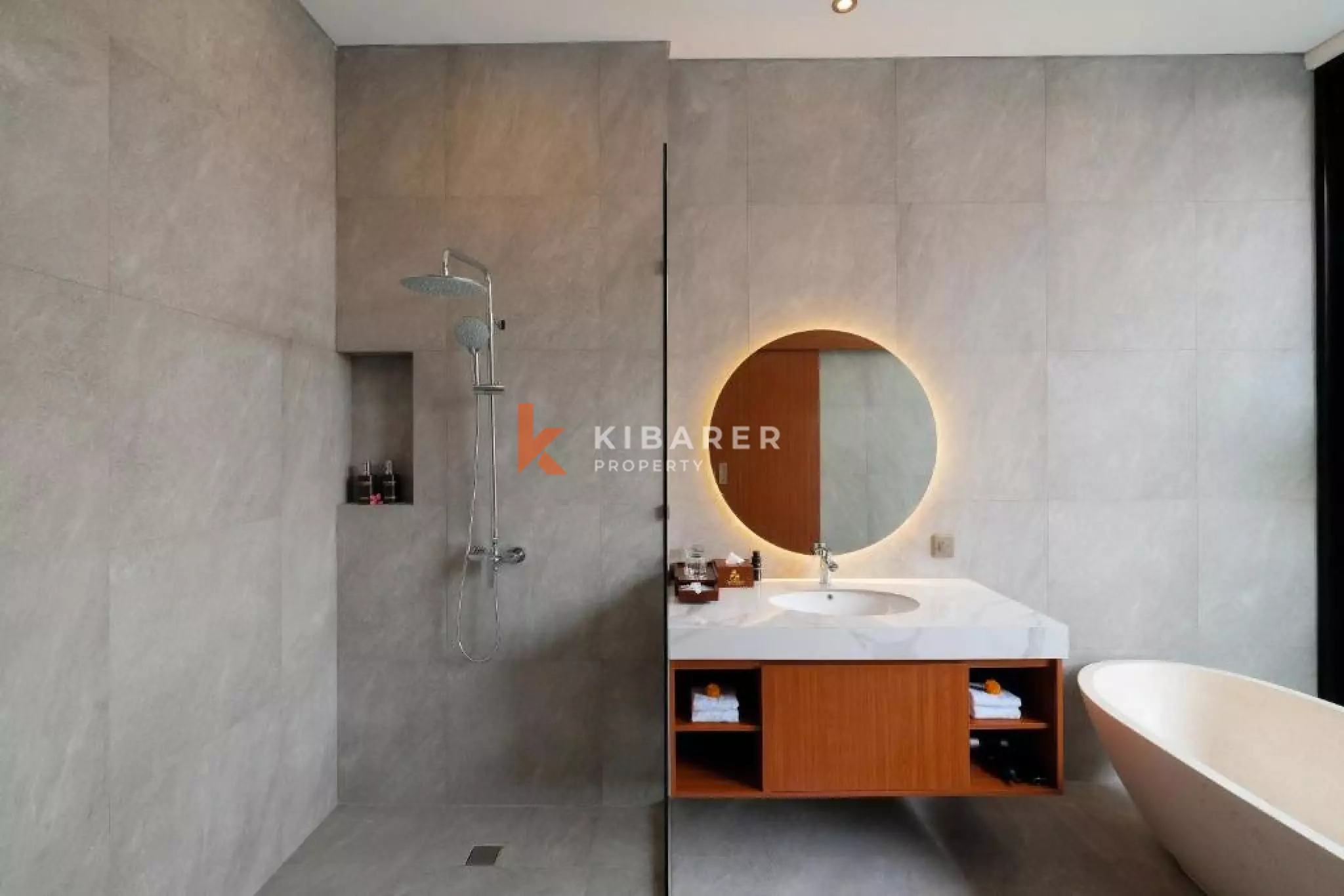 Modern Beachside One Villa with Private Pool in Seseh