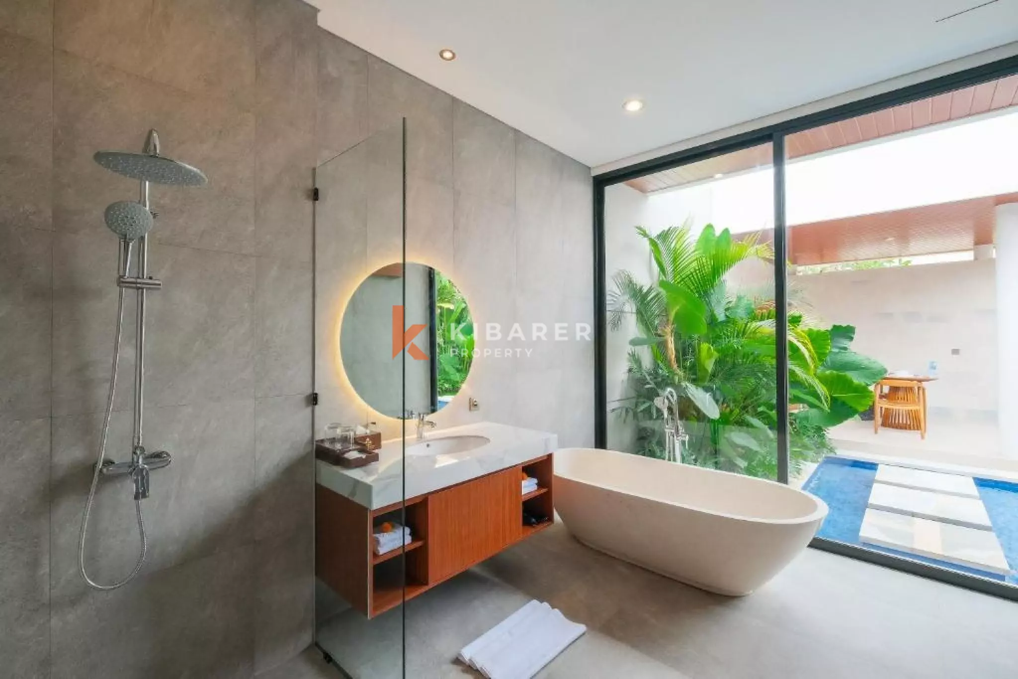 Modern Beachside One Villa with Private Pool in Seseh