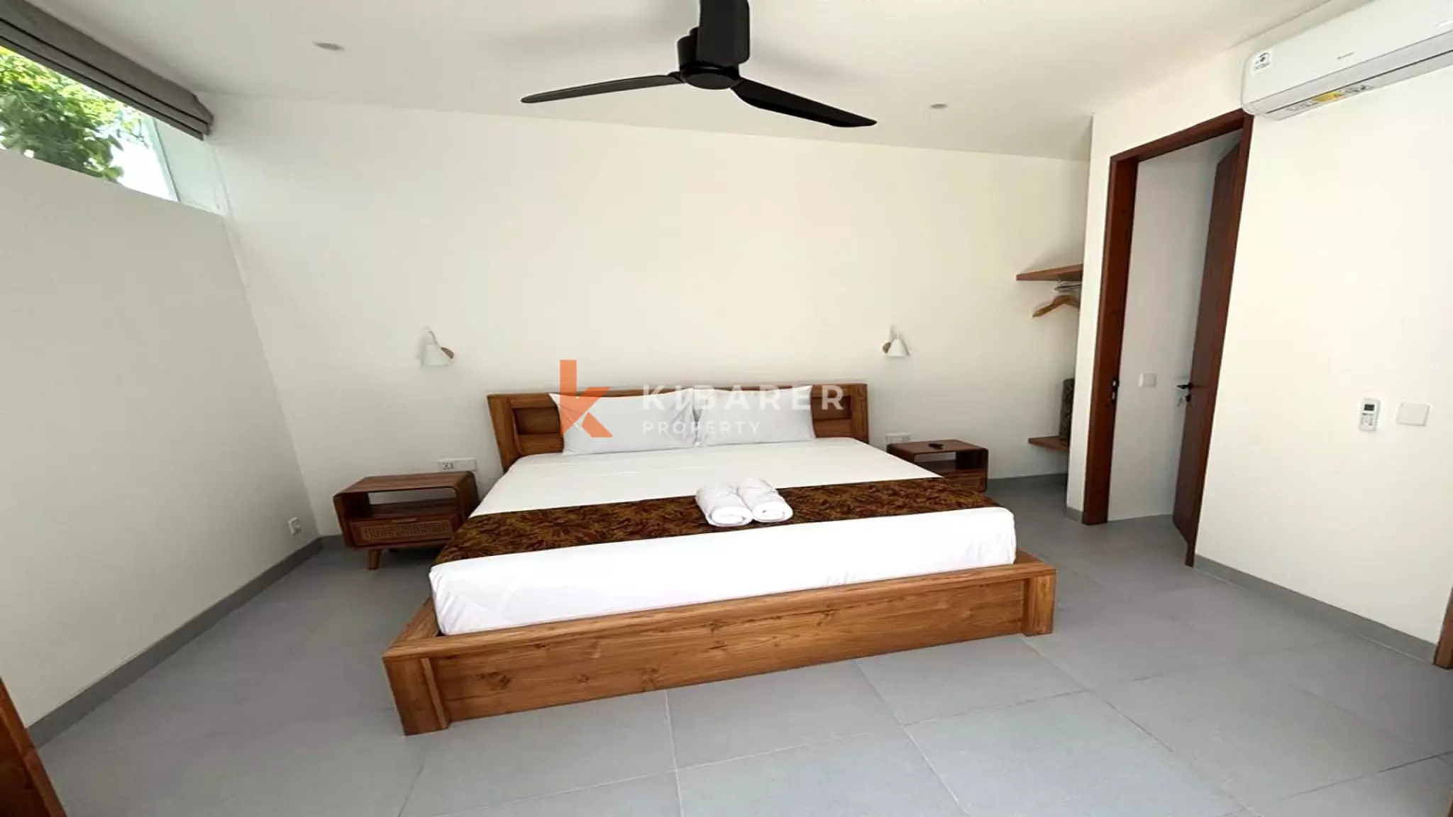 Villa Tropis Modern Satu Kamar Tidur dengan Kolam Renang Pribadi di Lokasi Strategis Batu Bolong