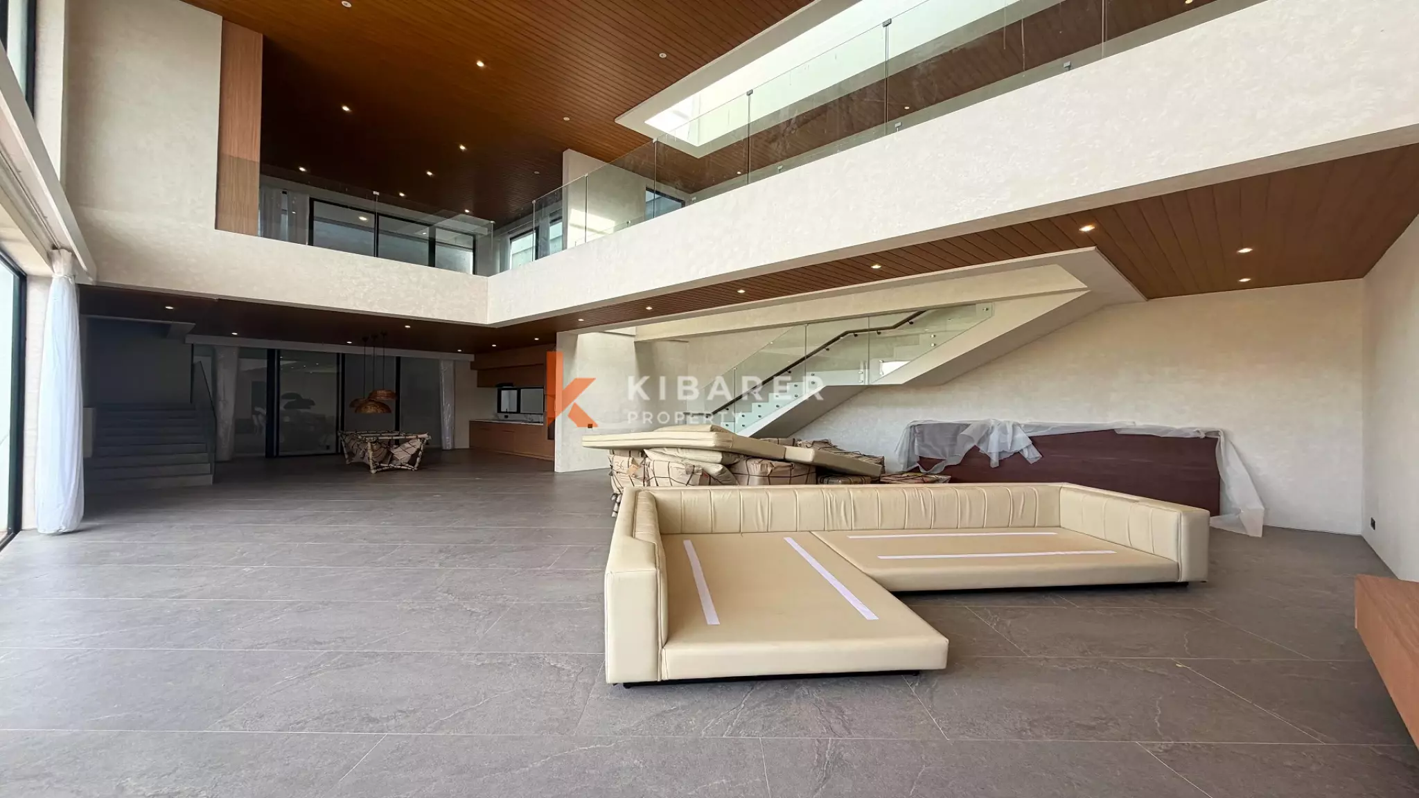 Vila Mewah Keluarga dengan Tiga Kamar Tidur dan Ruang Santai Ter sunken di Ungasan