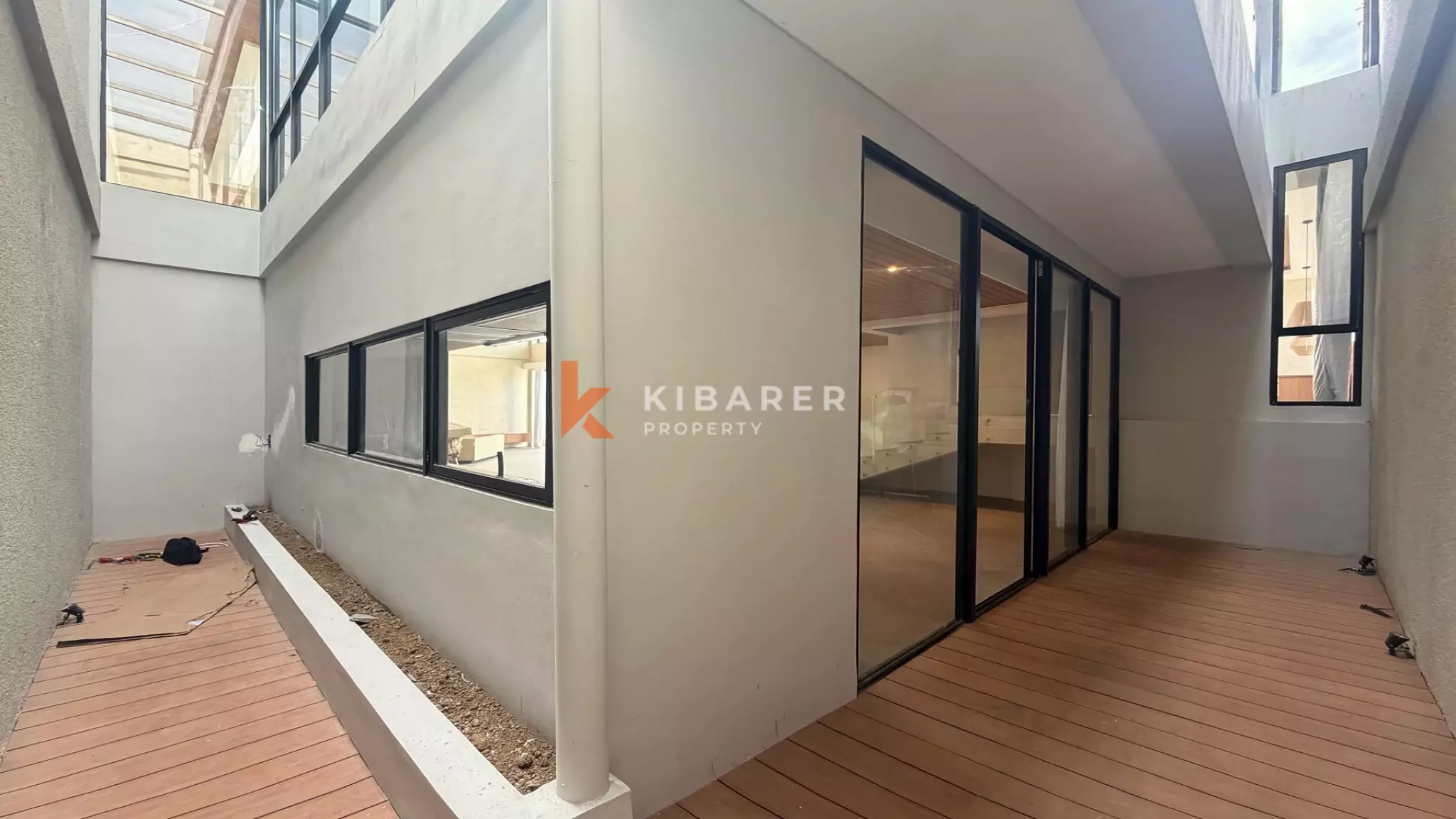 Vila Mewah Keluarga dengan Tiga Kamar Tidur dan Ruang Santai Ter sunken di Ungasan