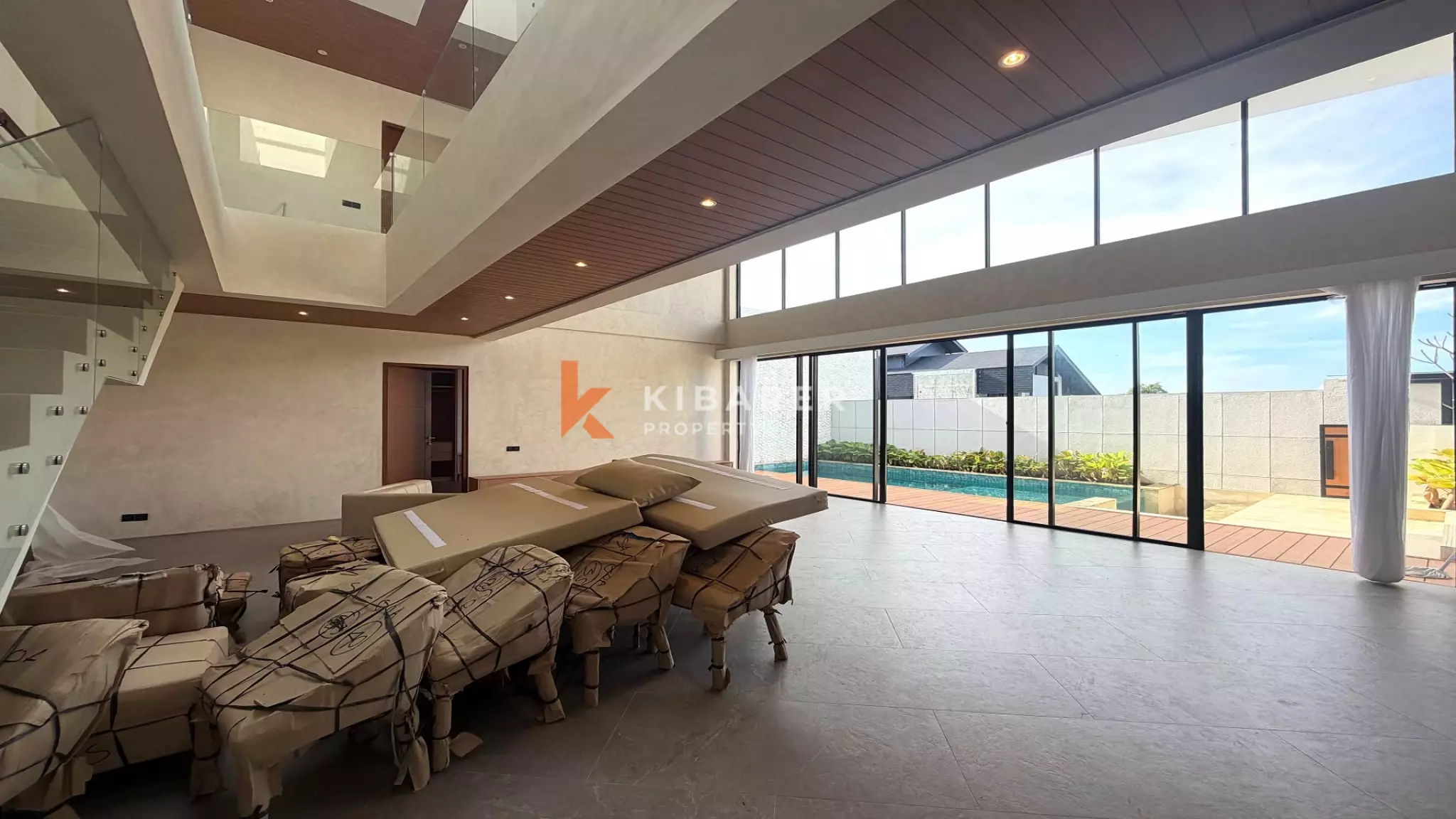 Vila Mewah Keluarga dengan Tiga Kamar Tidur dan Ruang Santai Ter sunken di Ungasan