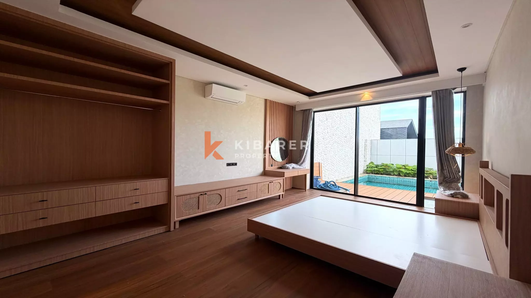 Vila Mewah Keluarga dengan Tiga Kamar Tidur dan Ruang Santai Ter sunken di Ungasan