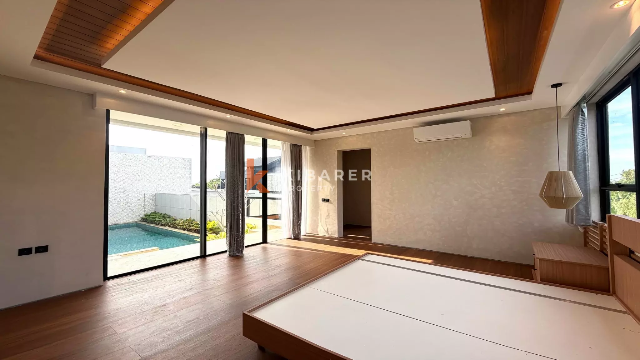 Vila Mewah Keluarga dengan Tiga Kamar Tidur dan Ruang Santai Ter sunken di Ungasan