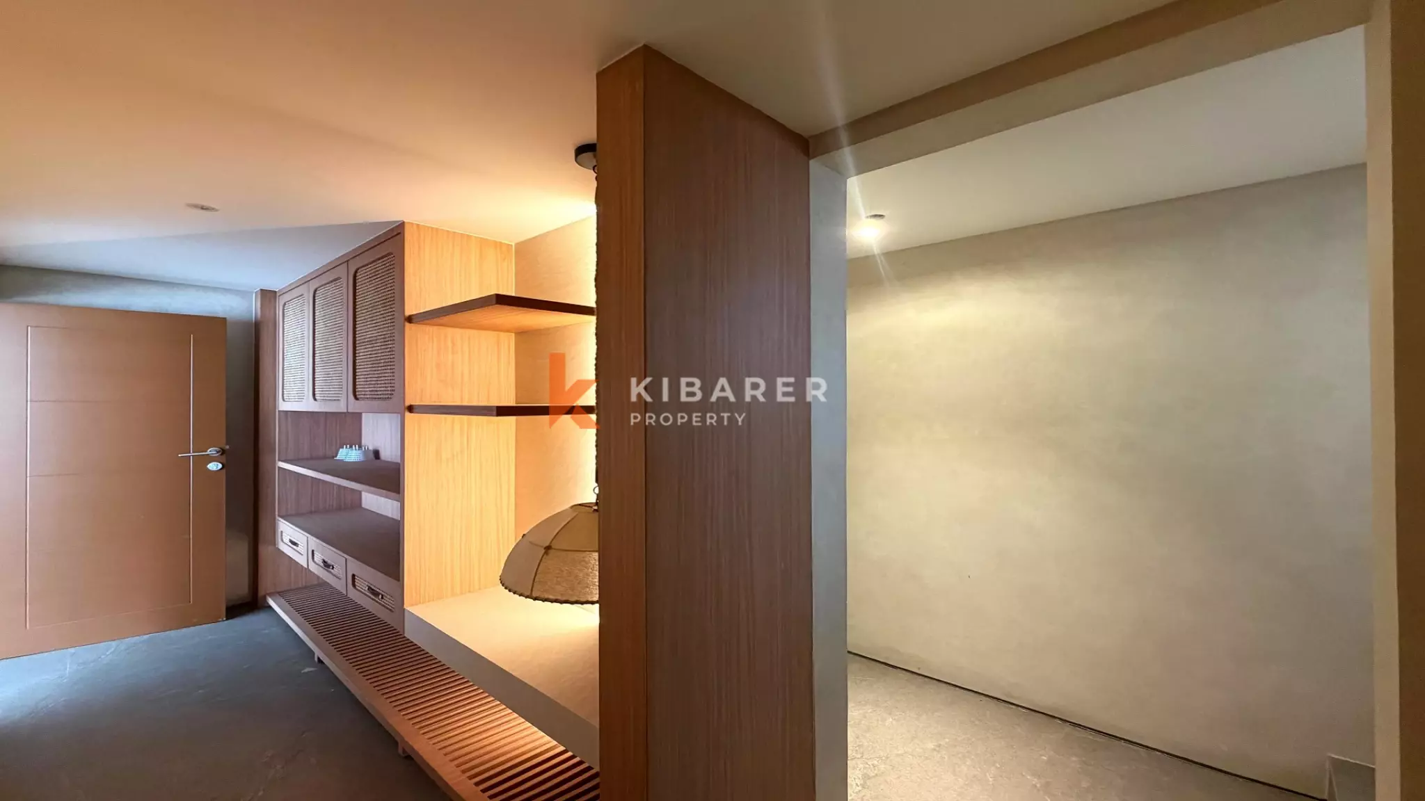 Vila Mewah Keluarga dengan Tiga Kamar Tidur dan Ruang Santai Ter sunken di Ungasan