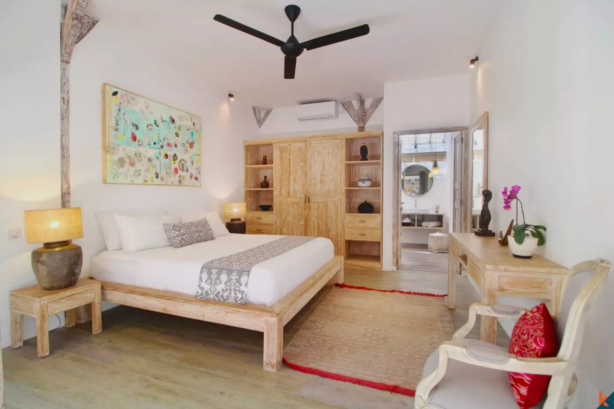 Stunning leasehold four bedroom private villa in a prime location of Berawa - Canggu