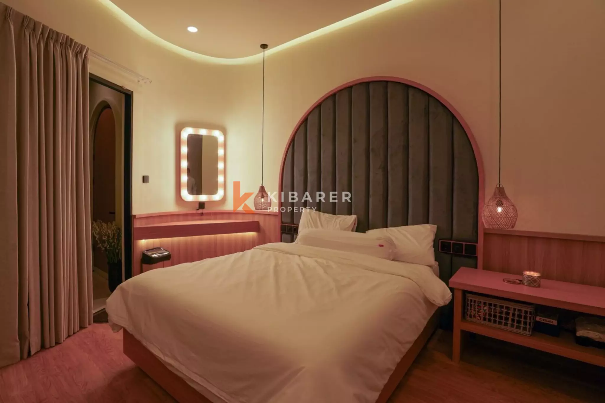 Oasis Modern yang Segar - Vila Dua Kamar Tidur di Berawa