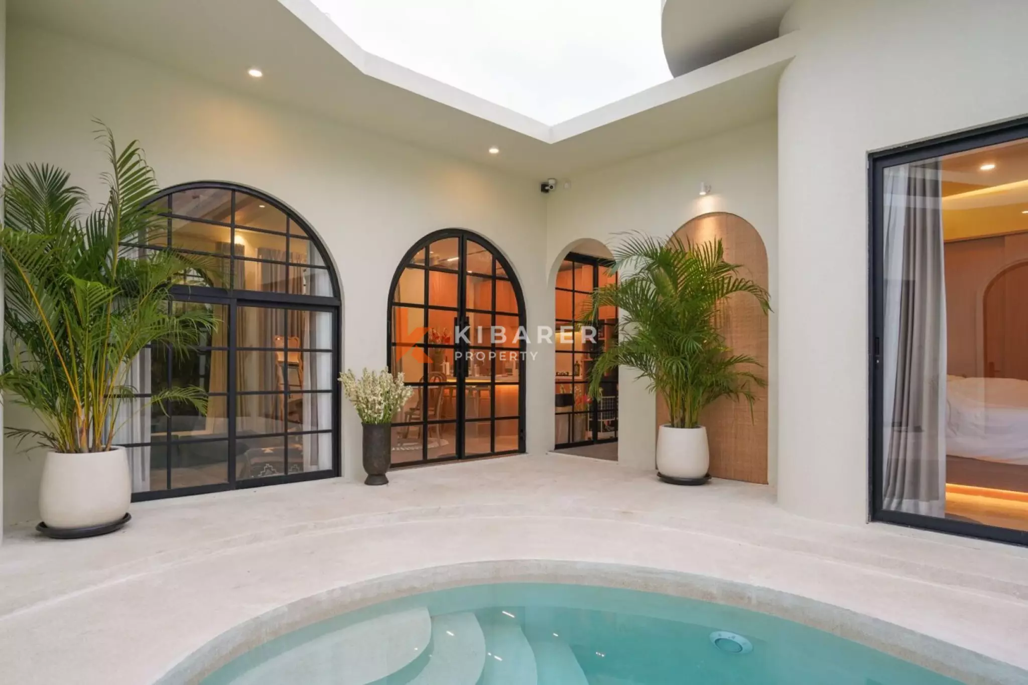 Oasis Modern yang Segar - Vila Dua Kamar Tidur di Berawa