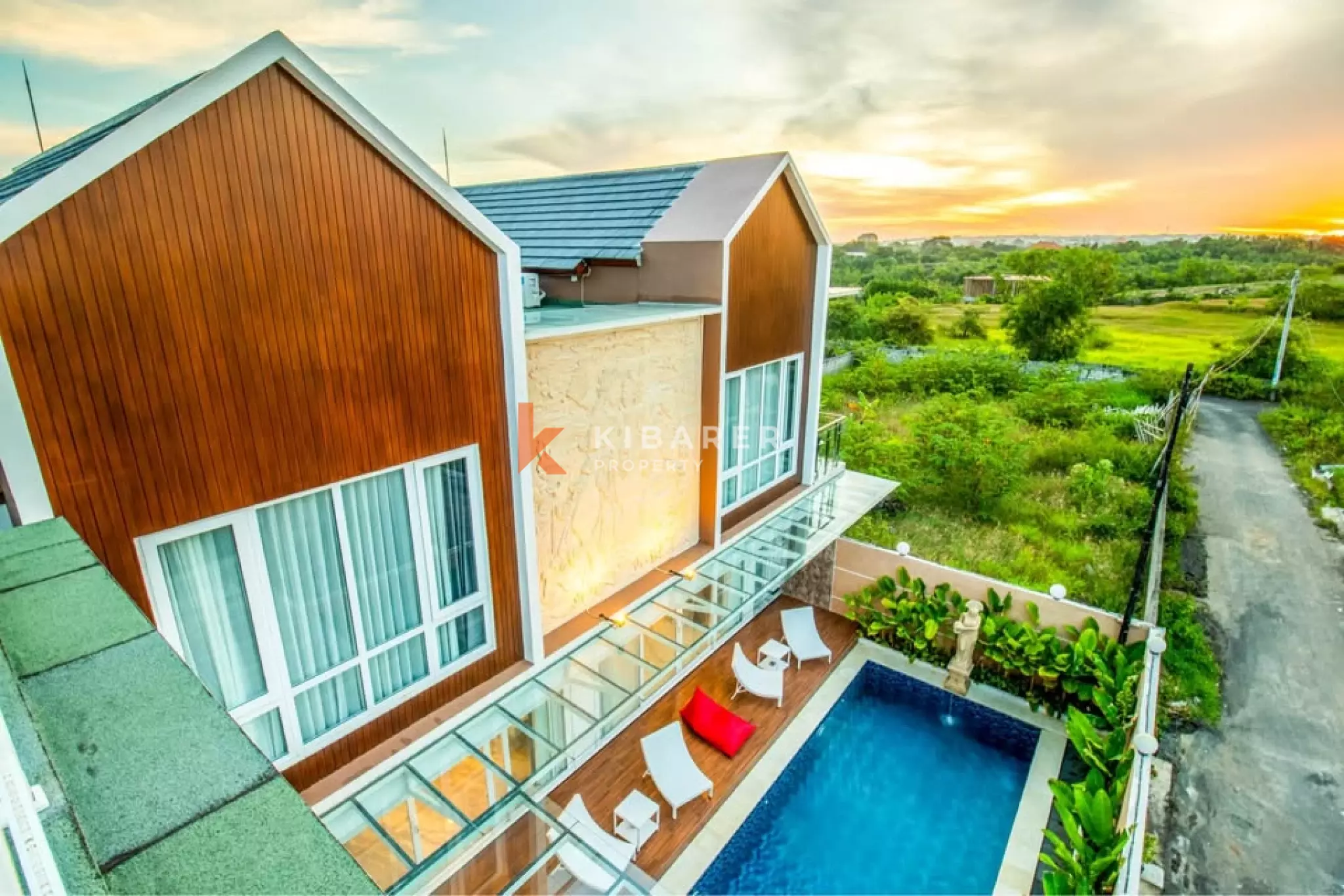 Entertainment Villa with Six Bedrooms and Karaoke Room in Kutuh South Bali