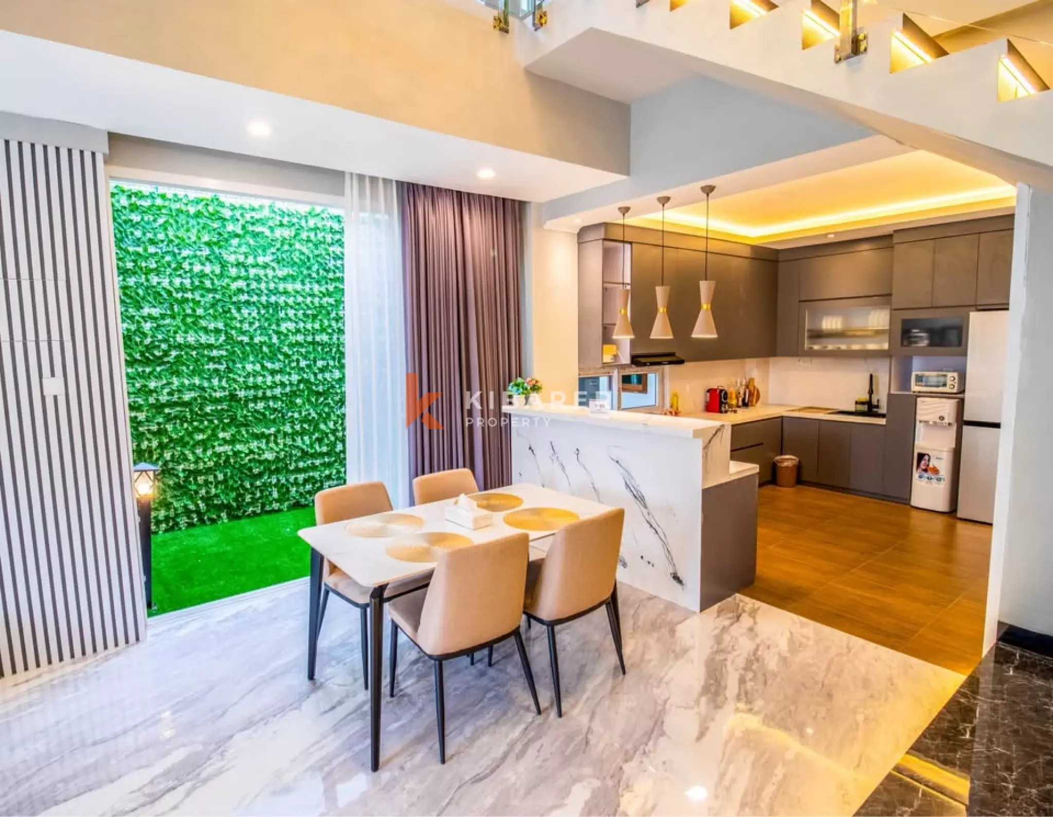 Entertainment Villa with Six Bedrooms and Karaoke Room in Kutuh South Bali