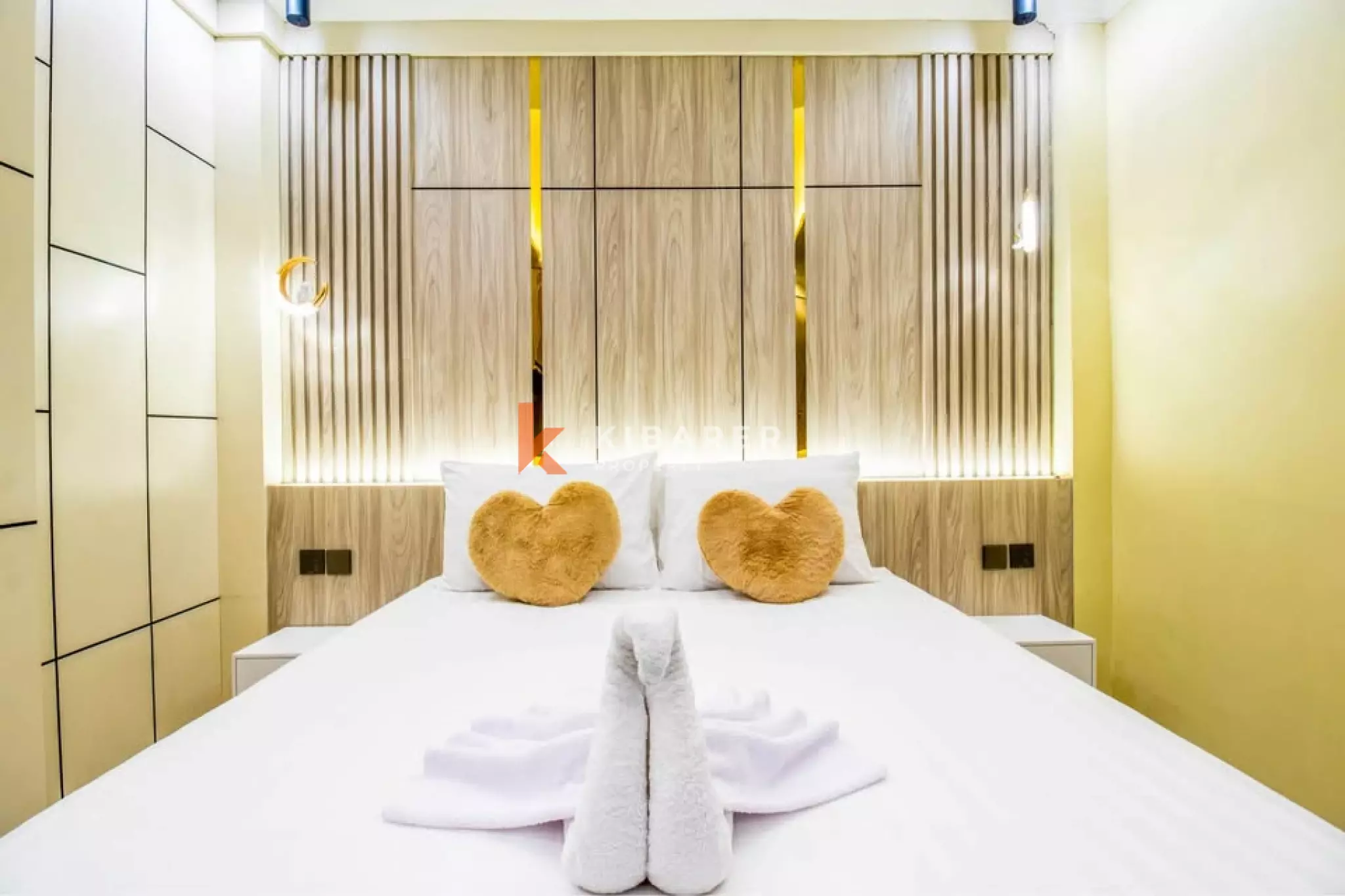 Entertainment Villa with Six Bedrooms and Karaoke Room in Kutuh South Bali