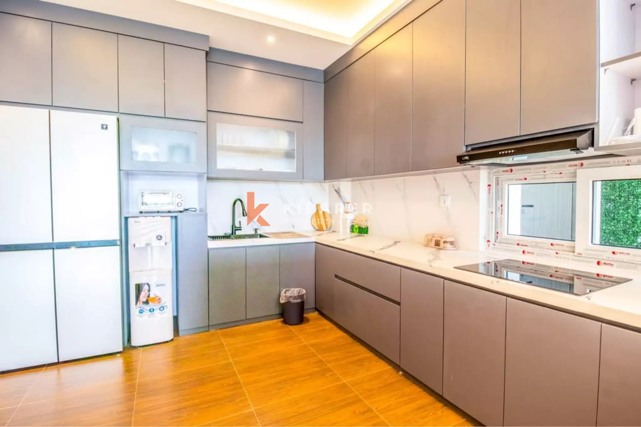 Entertainment Villa with Six Bedrooms and Karaoke Room in Kutuh South Bali