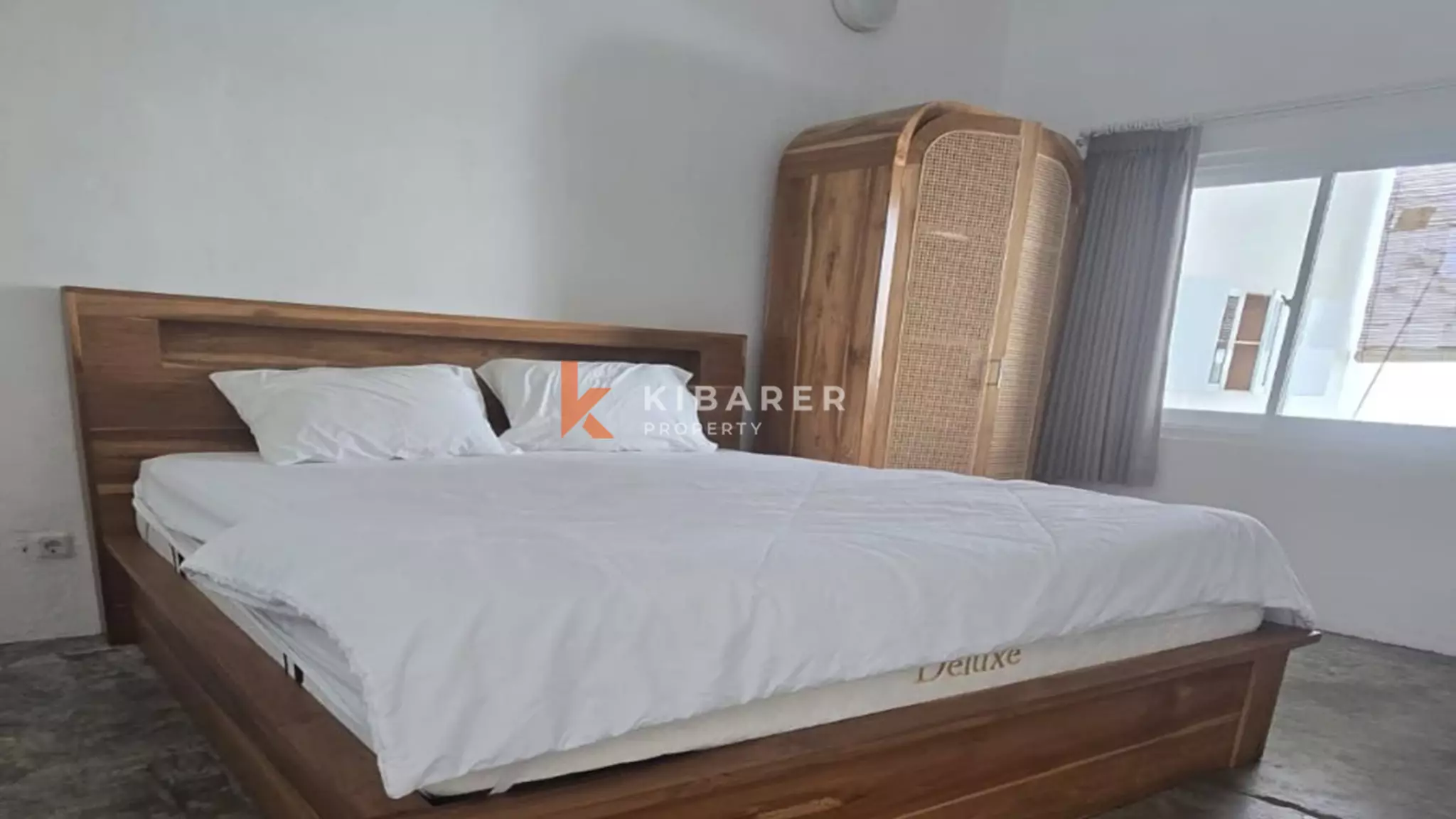 Vila Dua Kamar Tidur Menawan Tanpa Perabotan di Canggu