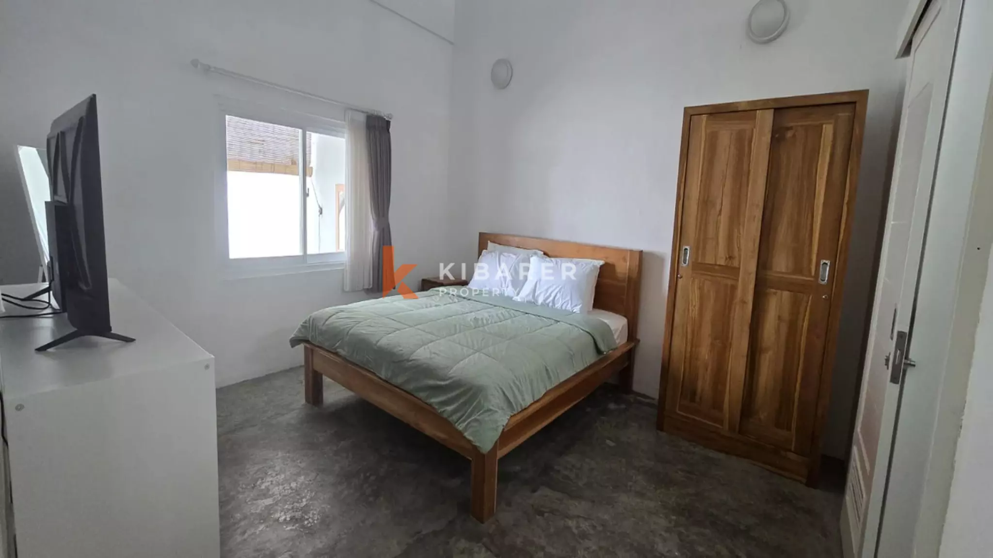 Vila Dua Kamar Tidur Menawan Tanpa Perabotan di Canggu