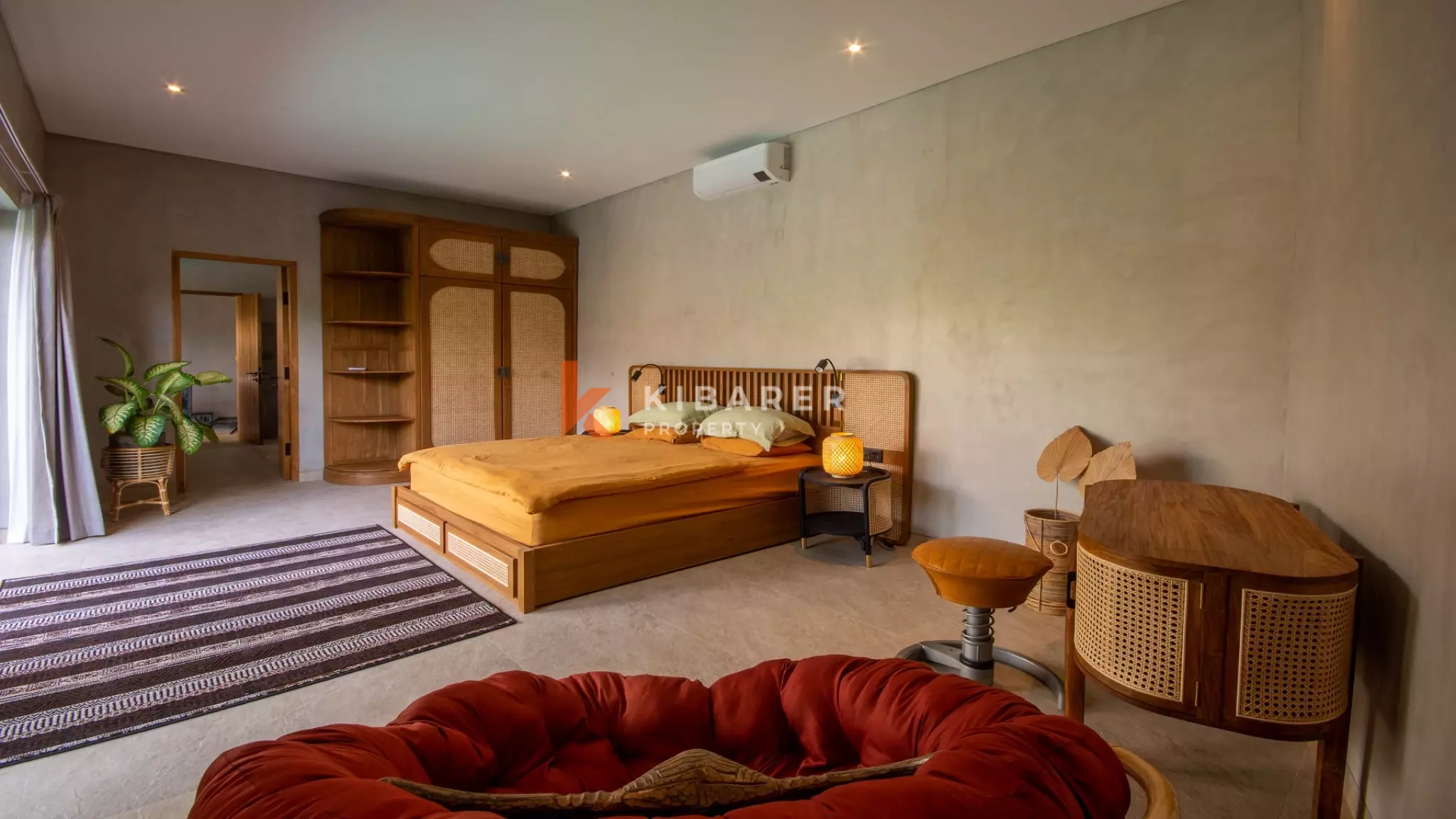 Moderna Four-Bedrooms Villa with Pool and Garden in Berawa