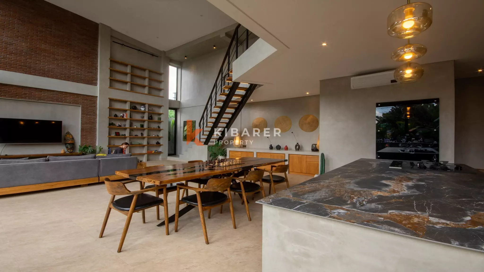 Moderna Four-Bedrooms Villa with Pool and Garden in Berawa