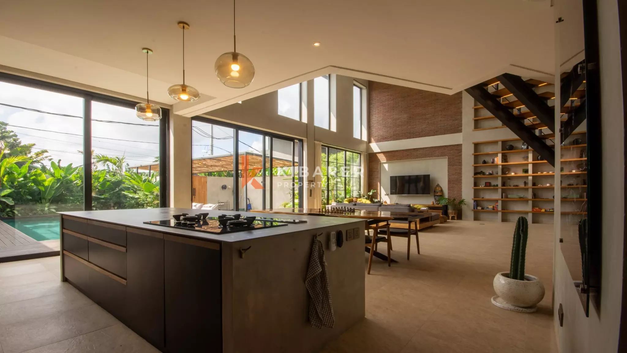 Moderna Four-Bedrooms Villa with Pool and Garden in Berawa