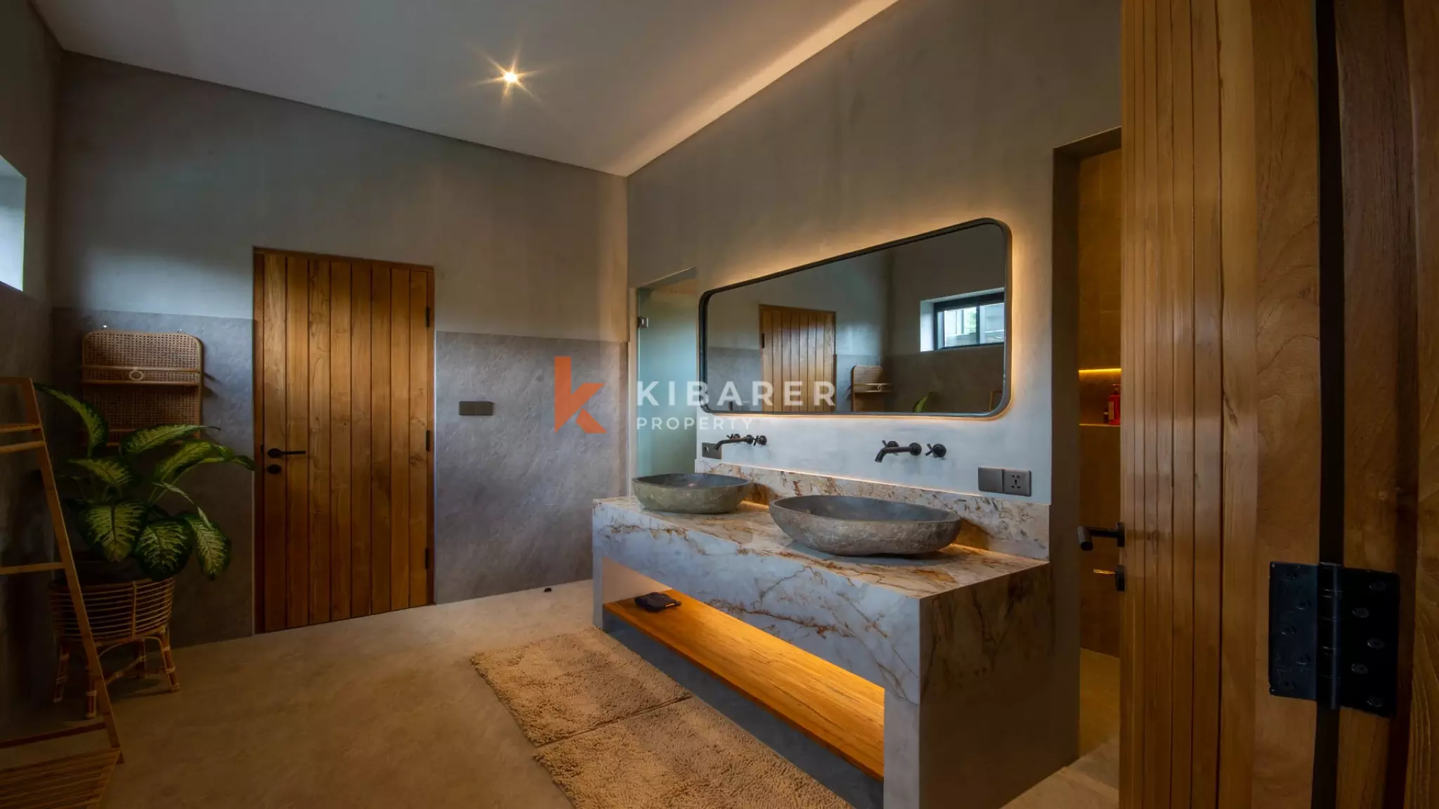 Moderna Four-Bedrooms Villa with Pool and Garden in Berawa